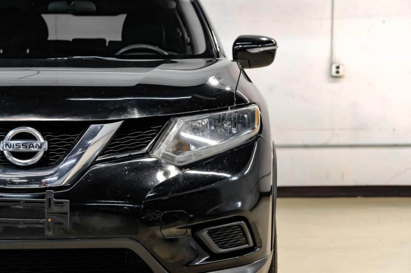 2015 Super Black /Charcoal Nissan Rogue SV (5N1AT2ML0FC) with an 2.5L I4 DOHC 16V engine, CVT transmission, located at 15300 Midway Rd., Addison, TX, 75001, (972) 702-0011, 32.958321, -96.838074- Photo#53