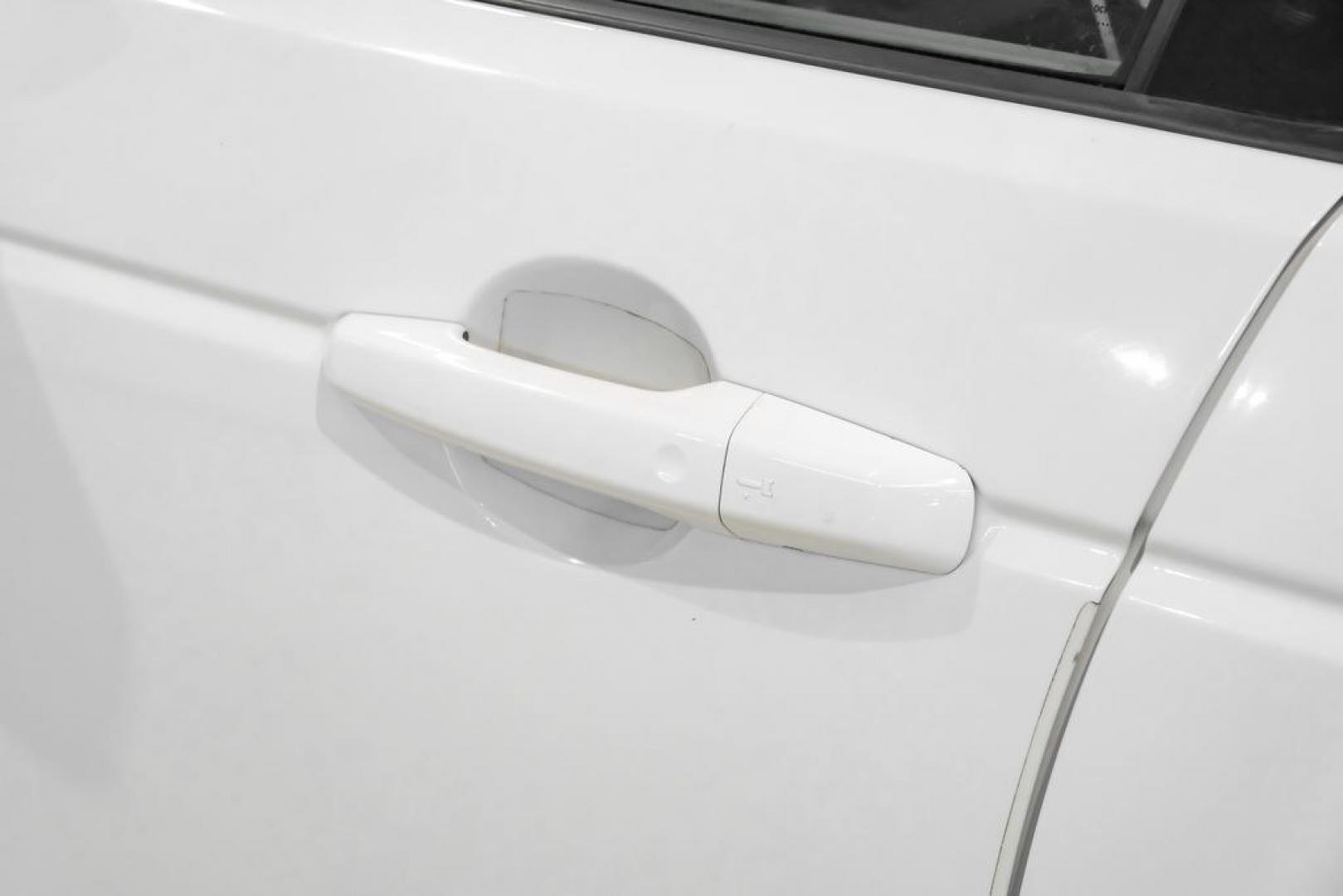 2022 Fuji White /Acorn Land Rover Discovery Sport S (SALCJ2FX0NH) with an 2.0L I4 Turbocharged engine, Automatic transmission, located at 15300 Midway Rd., Addison, TX, 75001, (972) 702-0011, 32.958321, -96.838074- Photo#49