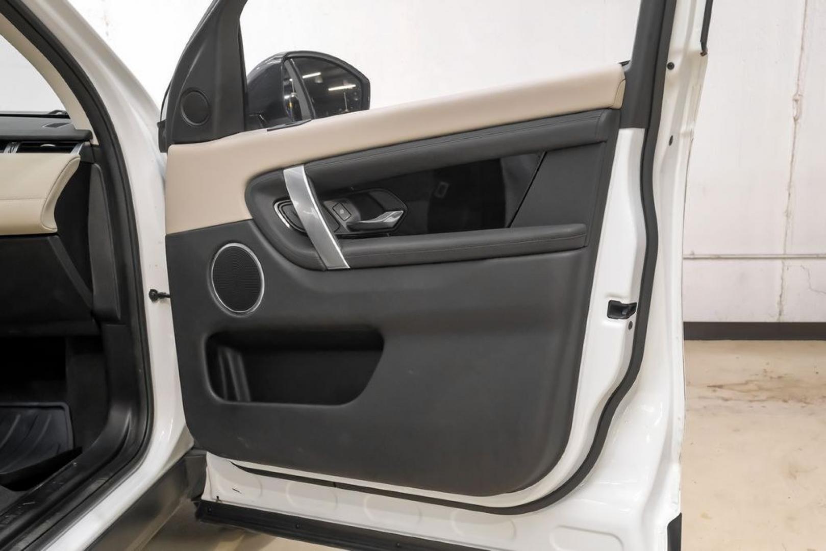 2022 Fuji White /Acorn Land Rover Discovery Sport S (SALCJ2FX0NH) with an 2.0L I4 Turbocharged engine, Automatic transmission, located at 15300 Midway Rd., Addison, TX, 75001, (972) 702-0011, 32.958321, -96.838074- Photo#53