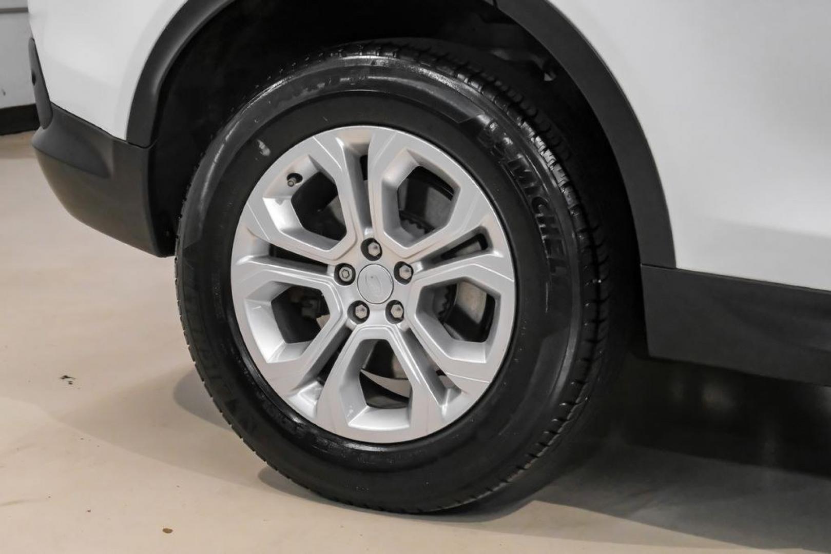 2022 Fuji White /Acorn Land Rover Discovery Sport S (SALCJ2FX0NH) with an 2.0L I4 Turbocharged engine, Automatic transmission, located at 15300 Midway Rd., Addison, TX, 75001, (972) 702-0011, 32.958321, -96.838074- Photo#67