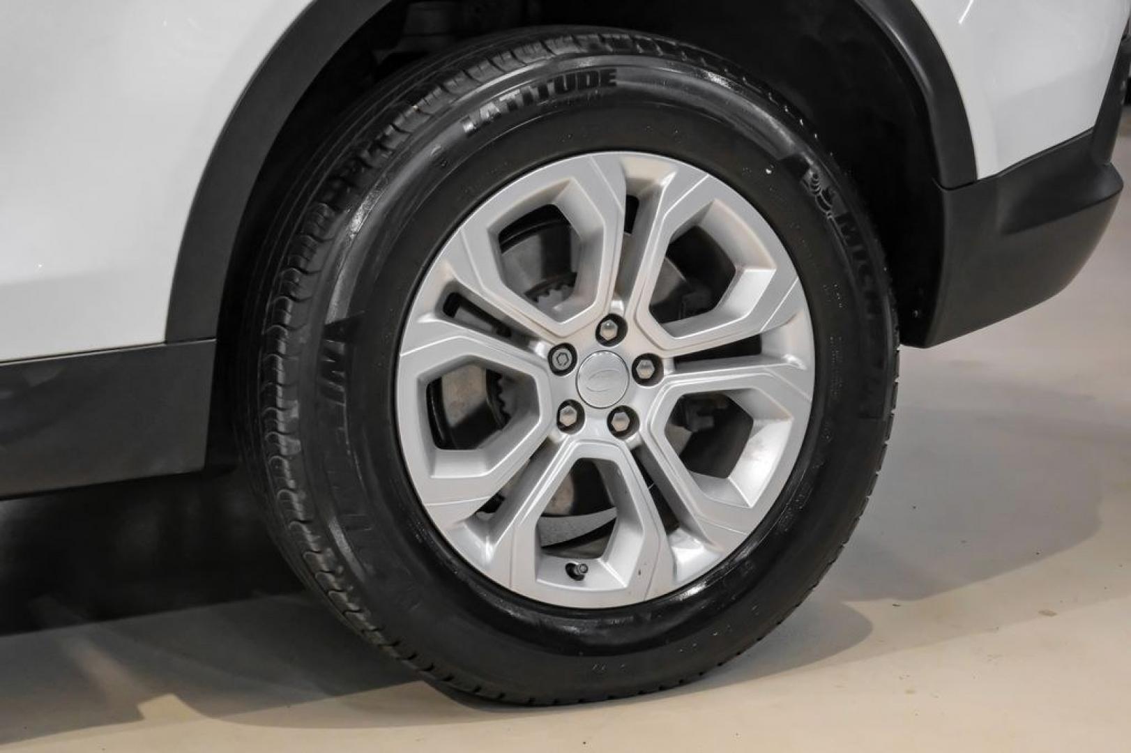 2022 Fuji White /Acorn Land Rover Discovery Sport S (SALCJ2FX0NH) with an 2.0L I4 Turbocharged engine, Automatic transmission, located at 15300 Midway Rd., Addison, TX, 75001, (972) 702-0011, 32.958321, -96.838074- Photo#70