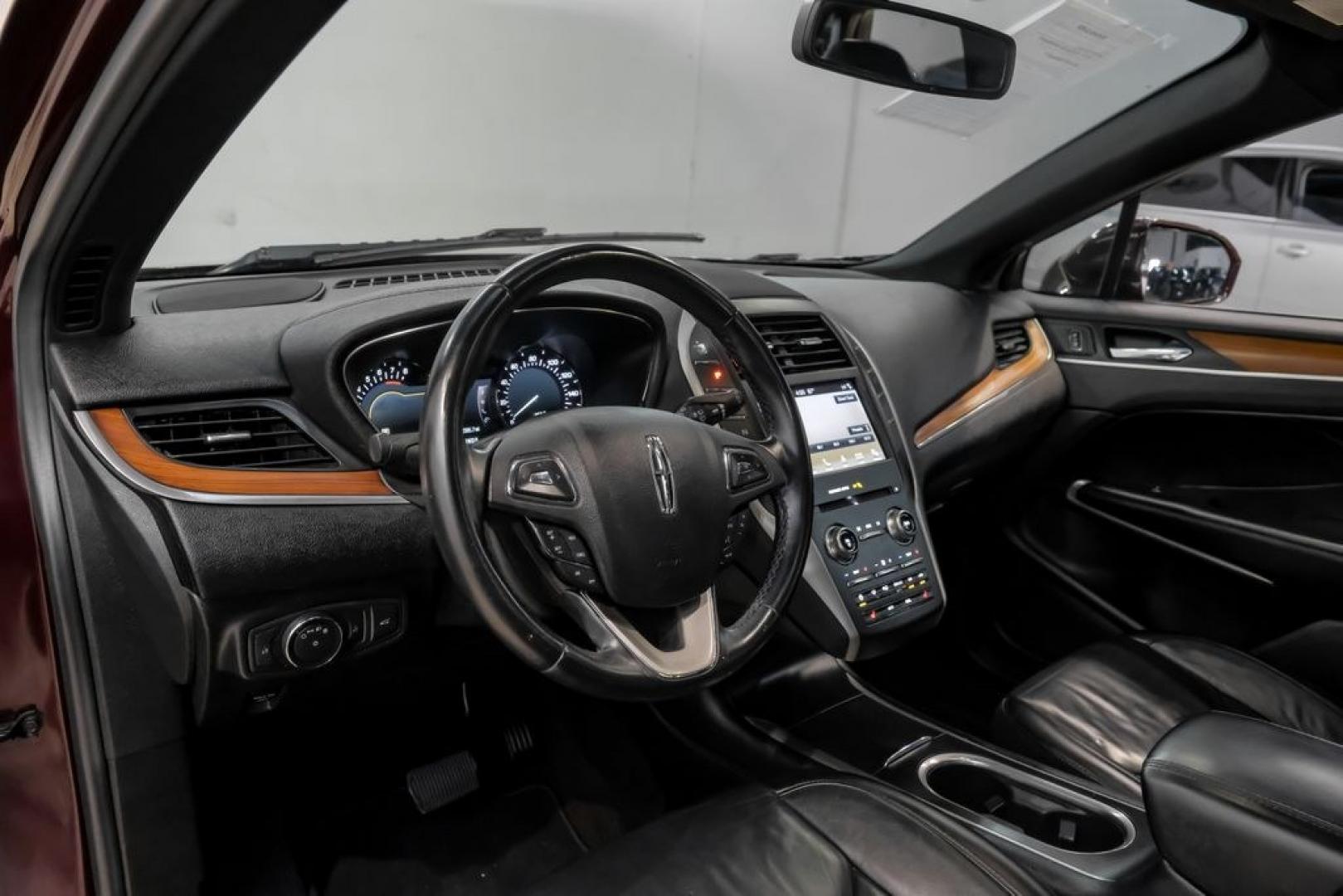 2019 Burgundy /Ebony Lincoln MKC Select (5LMCJ2C97KU) with an 2.0L I4 engine, Automatic transmission, located at 15300 Midway Rd., Addison, TX, 75001, (972) 702-0011, 32.958321, -96.838074- Photo#2