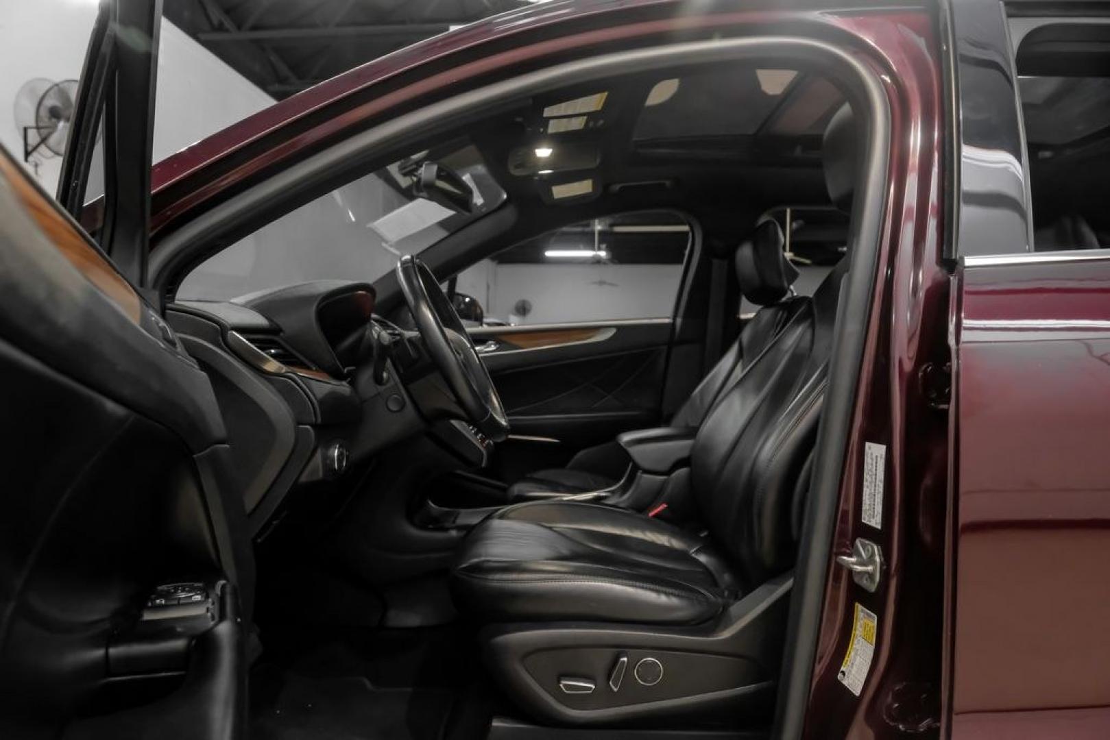 2019 Burgundy /Ebony Lincoln MKC Select (5LMCJ2C97KU) with an 2.0L I4 engine, Automatic transmission, located at 15300 Midway Rd., Addison, TX, 75001, (972) 702-0011, 32.958321, -96.838074- Photo#3