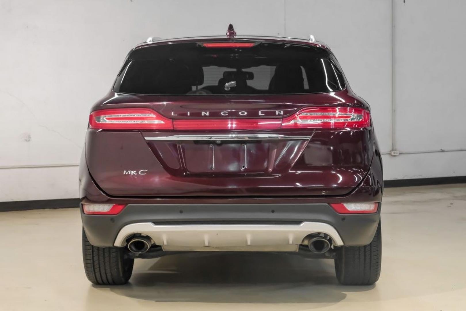2019 Burgundy /Ebony Lincoln MKC Select (5LMCJ2C97KU) with an 2.0L I4 engine, Automatic transmission, located at 15300 Midway Rd., Addison, TX, 75001, (972) 702-0011, 32.958321, -96.838074- Photo#13