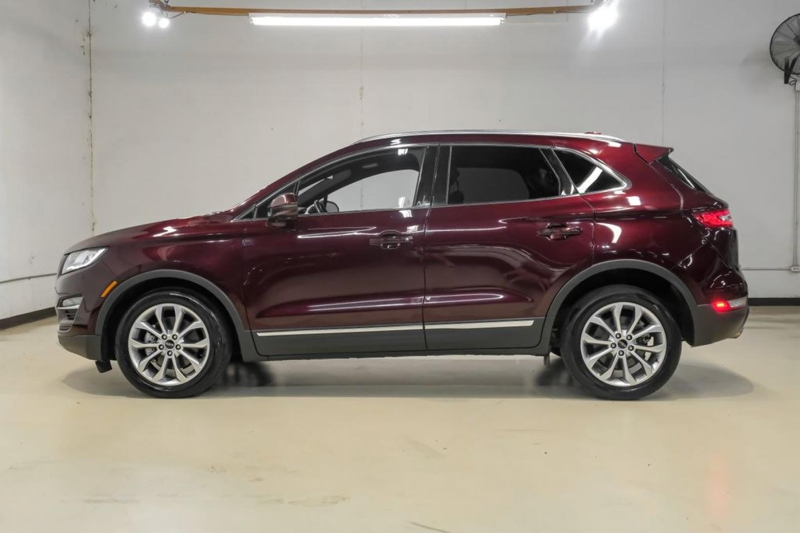 2019 Burgundy /Ebony Lincoln MKC Select (5LMCJ2C97KU) with an 2.0L I4 engine, Automatic transmission, located at 15300 Midway Rd., Addison, TX, 75001, (972) 702-0011, 32.958321, -96.838074- Photo#15