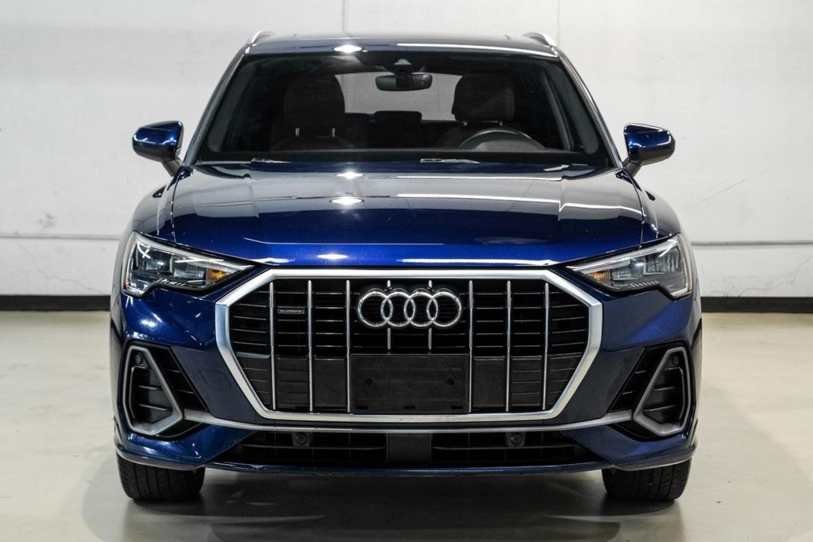 2022 Navarra Blue Metallic /Okapi Brown Audi Q3 Premium (WA1DECF31N1) with an 2.0L 4-Cylinder TFSI engine, Automatic transmission, located at 15300 Midway Rd., Addison, TX, 75001, (972) 702-0011, 32.958321, -96.838074- Photo#5