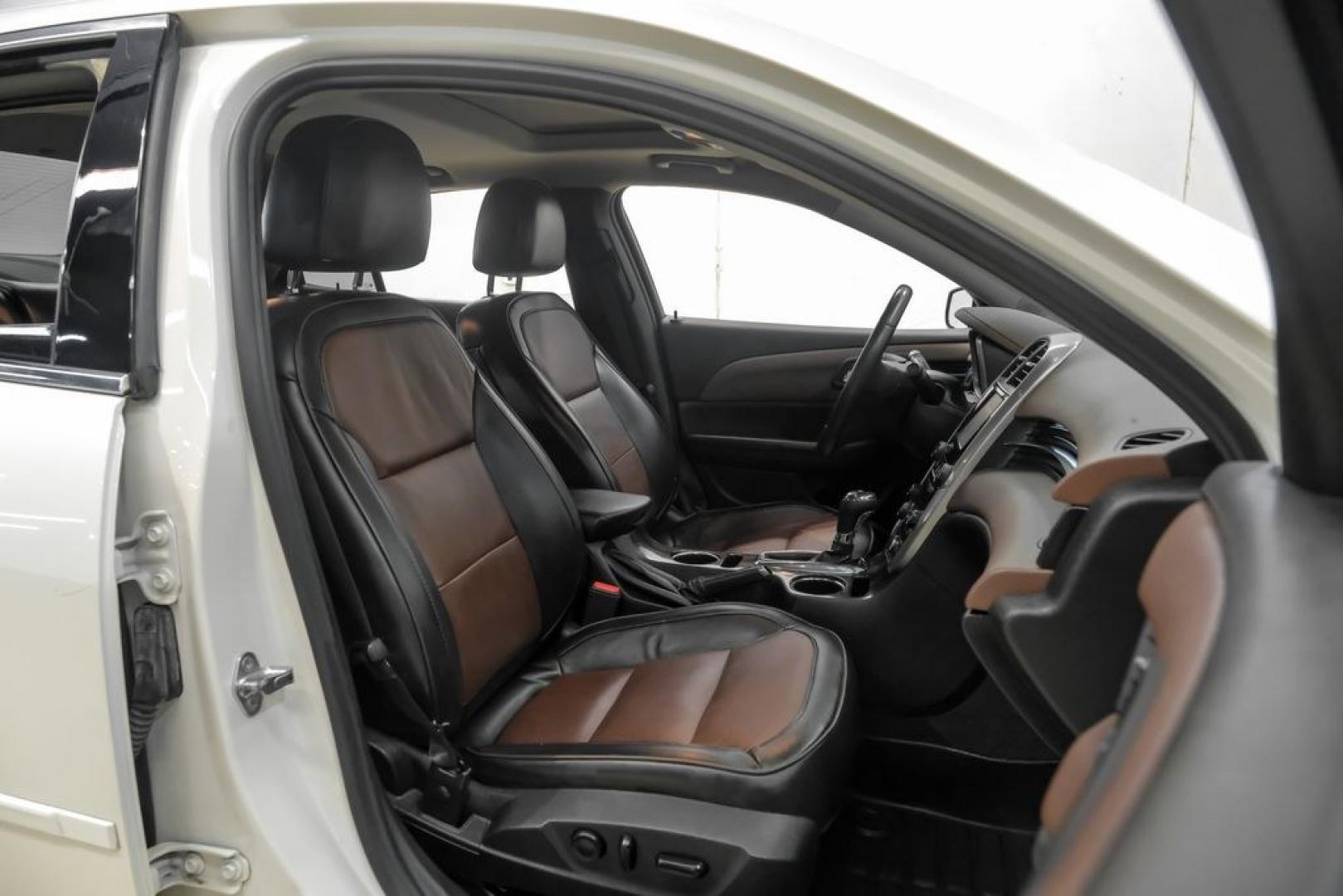 2014 White Diamond Clearcoat /Jet Black/Brownstone Chevrolet Malibu LTZ (1G11J5SX5EF) with an 2.0L 4-Cylinder DGI DOHC VVT Turbocharged engine, Automatic transmission, located at 15300 Midway Rd., Addison, TX, 75001, (972) 702-0011, 32.958321, -96.838074- Photo#39