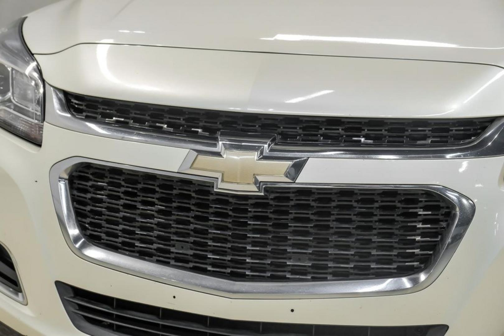 2014 White Diamond Clearcoat /Jet Black/Brownstone Chevrolet Malibu LTZ (1G11J5SX5EF) with an 2.0L 4-Cylinder DGI DOHC VVT Turbocharged engine, Automatic transmission, located at 15300 Midway Rd., Addison, TX, 75001, (972) 702-0011, 32.958321, -96.838074- Photo#55