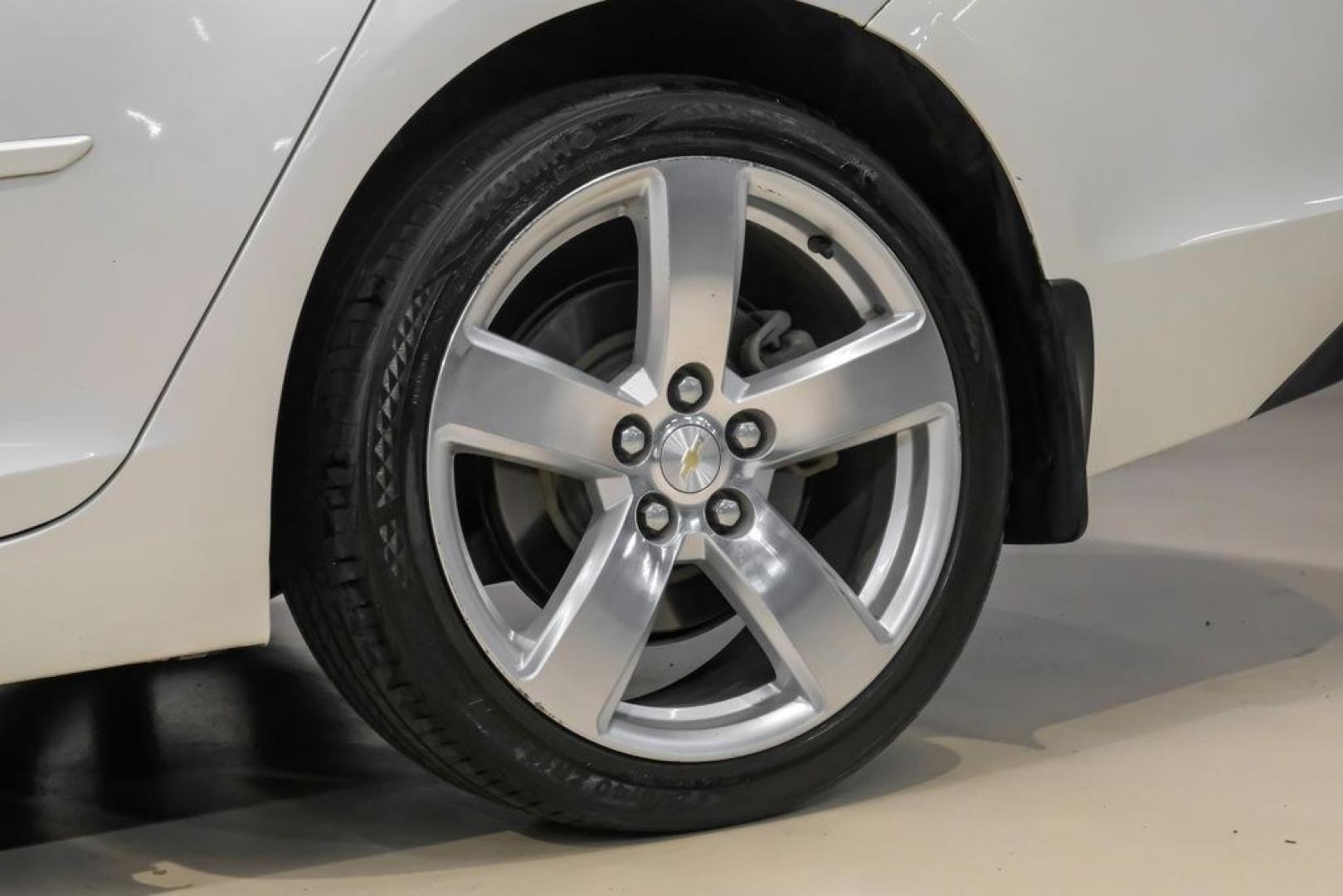 2014 White Diamond Clearcoat /Jet Black/Brownstone Chevrolet Malibu LTZ (1G11J5SX5EF) with an 2.0L 4-Cylinder DGI DOHC VVT Turbocharged engine, Automatic transmission, located at 15300 Midway Rd., Addison, TX, 75001, (972) 702-0011, 32.958321, -96.838074- Photo#64
