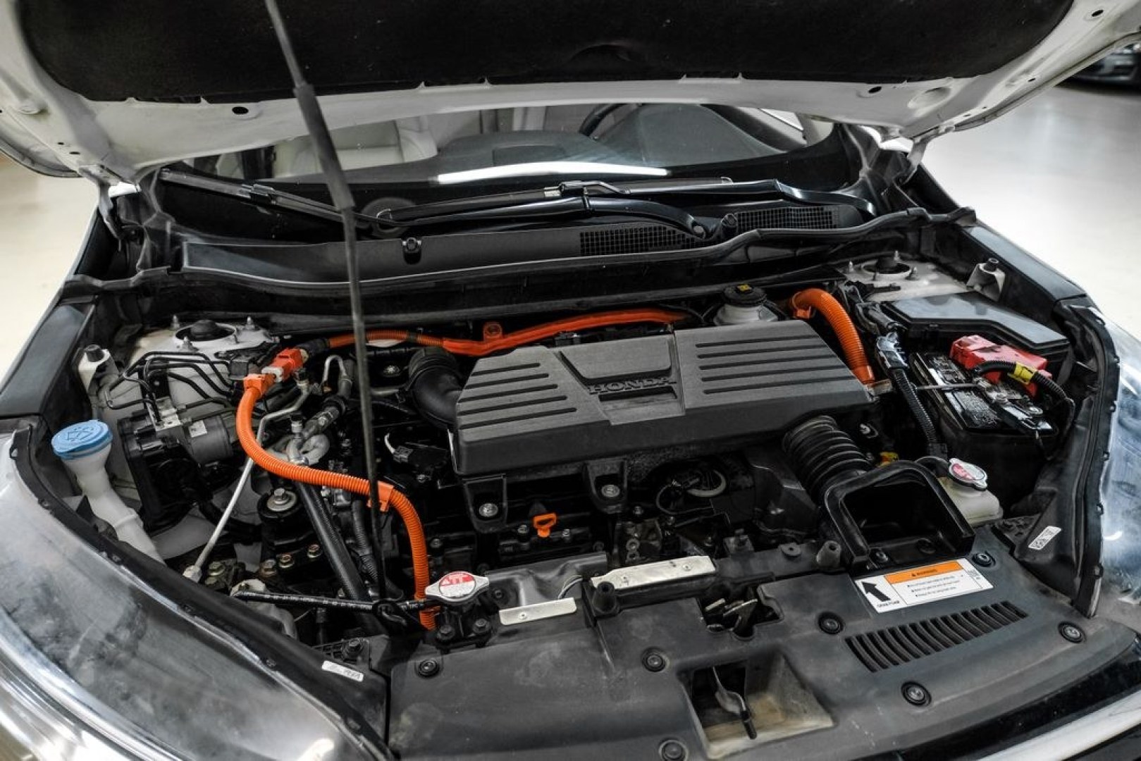 2021 Platinum White Pearl /Ivory Honda CR-V Hybrid Touring (7FART6H9XME) with an 2.0L I4 DOHC 16V engine, CVT transmission, located at 15300 Midway Rd., Addison, TX, 75001, (972) 702-0011, 32.958321, -96.838074- Photo#51