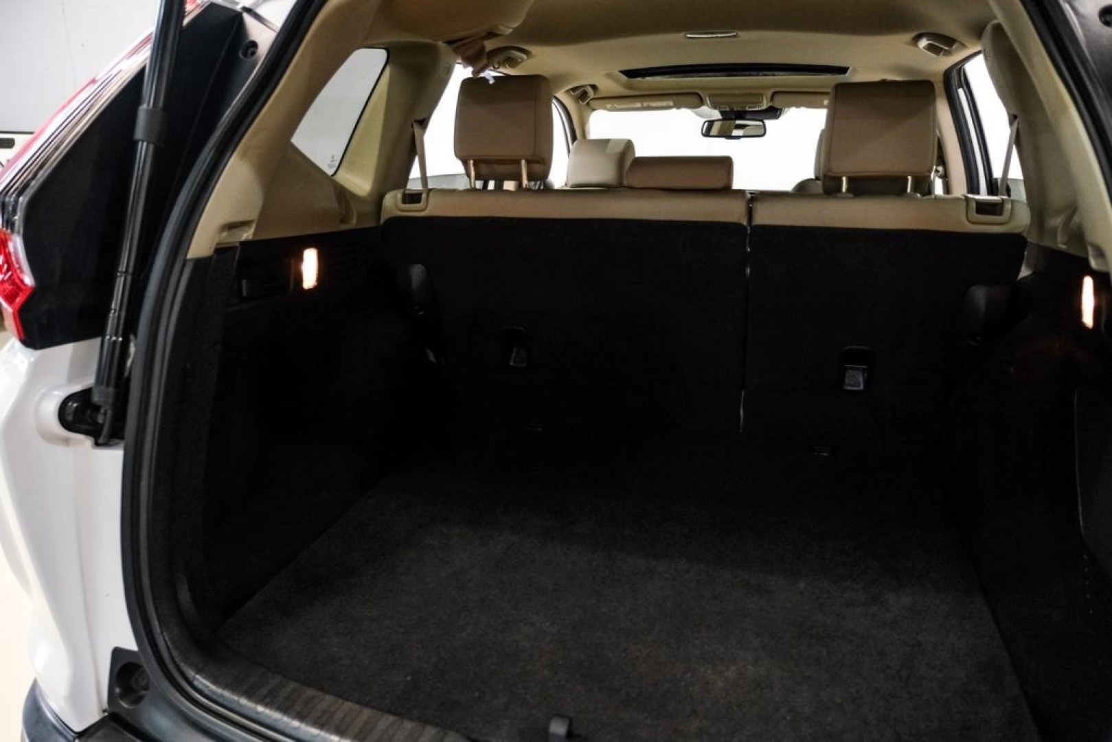 2021 Platinum White Pearl /Ivory Honda CR-V Hybrid Touring (7FART6H9XME) with an 2.0L I4 DOHC 16V engine, CVT transmission, located at 15300 Midway Rd., Addison, TX, 75001, (972) 702-0011, 32.958321, -96.838074- Photo#52