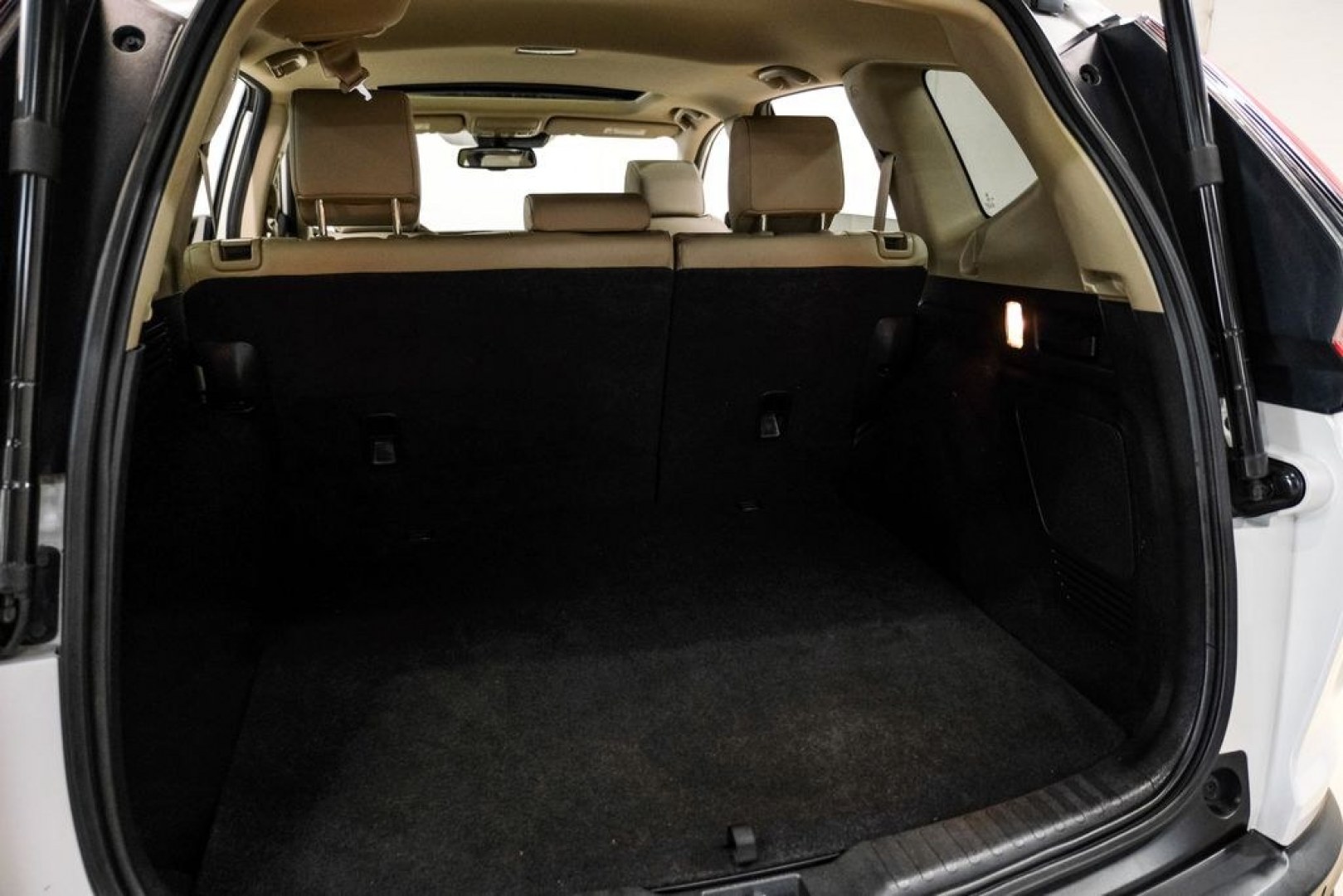 2021 Platinum White Pearl /Ivory Honda CR-V Hybrid Touring (7FART6H9XME) with an 2.0L I4 DOHC 16V engine, CVT transmission, located at 15300 Midway Rd., Addison, TX, 75001, (972) 702-0011, 32.958321, -96.838074- Photo#53