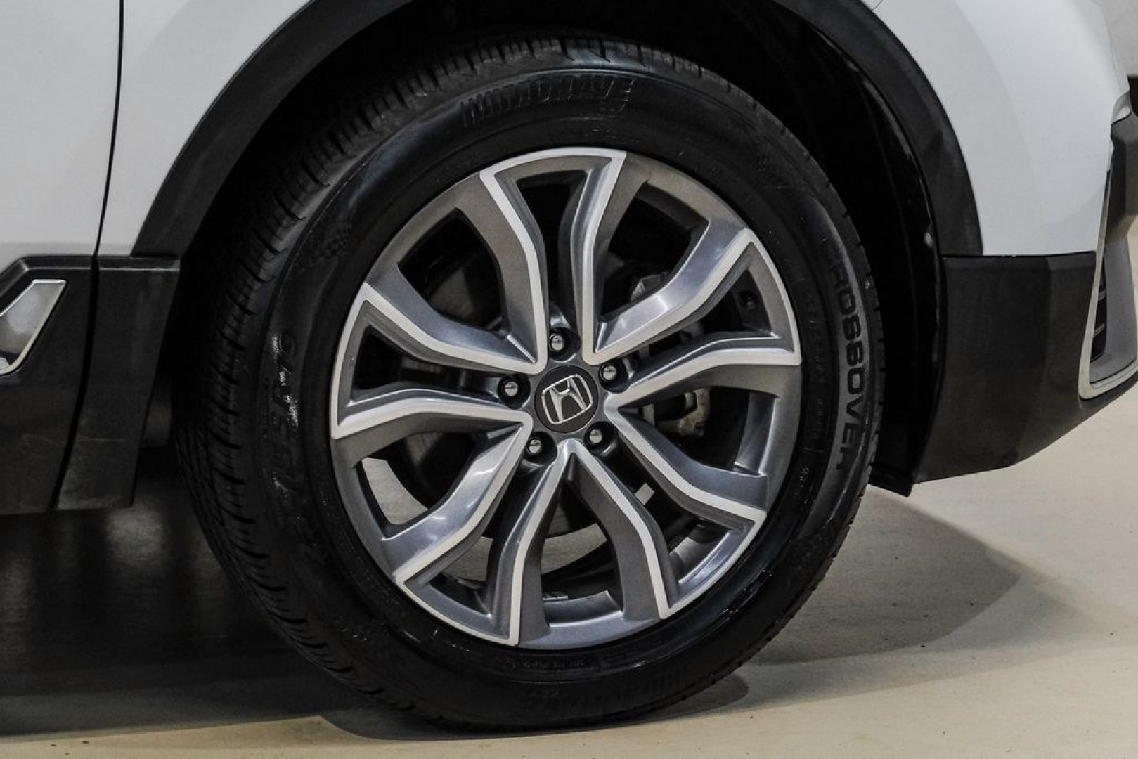 2021 Platinum White Pearl /Ivory Honda CR-V Hybrid Touring (7FART6H9XME) with an 2.0L I4 DOHC 16V engine, CVT transmission, located at 15300 Midway Rd., Addison, TX, 75001, (972) 702-0011, 32.958321, -96.838074- Photo#58