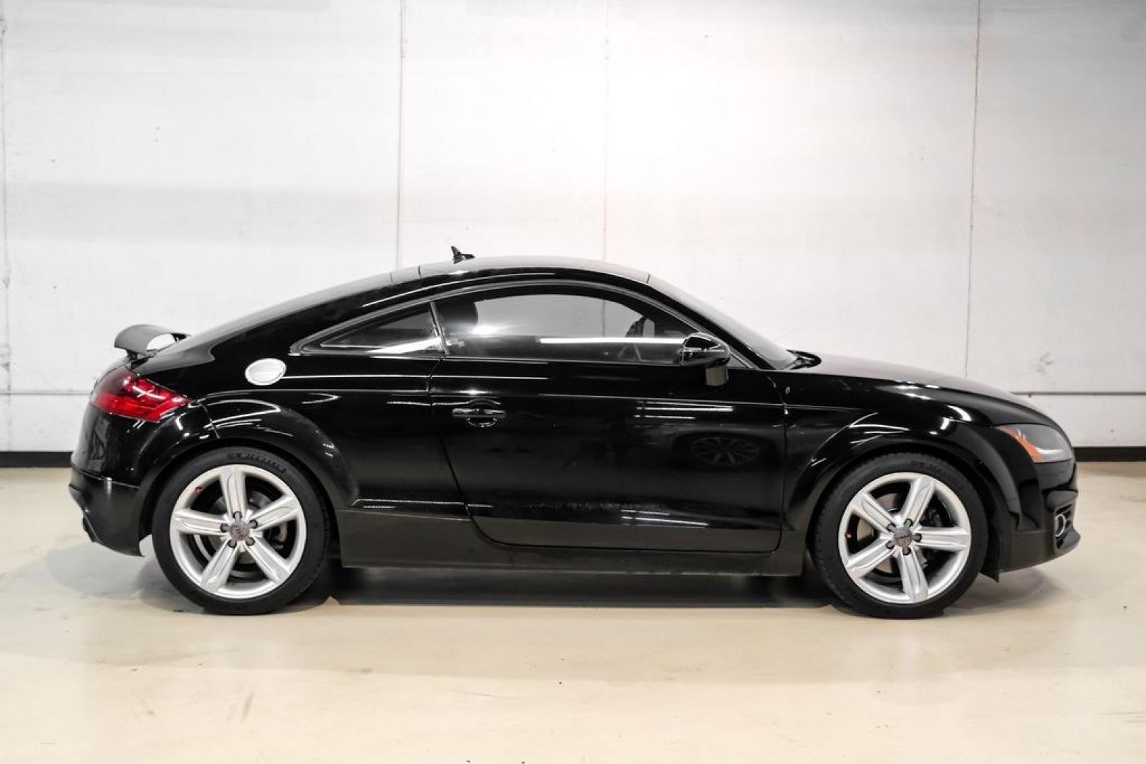 2013 Brilliant Black /Beige Audi TT 2.0T Prestige (TRUKFAFK9D1) with an 2.0L 4-Cylinder TFSI Turbocharged engine, Automatic transmission, located at 15300 Midway Rd., Addison, TX, 75001, (972) 702-0011, 32.958321, -96.838074- Photo#6