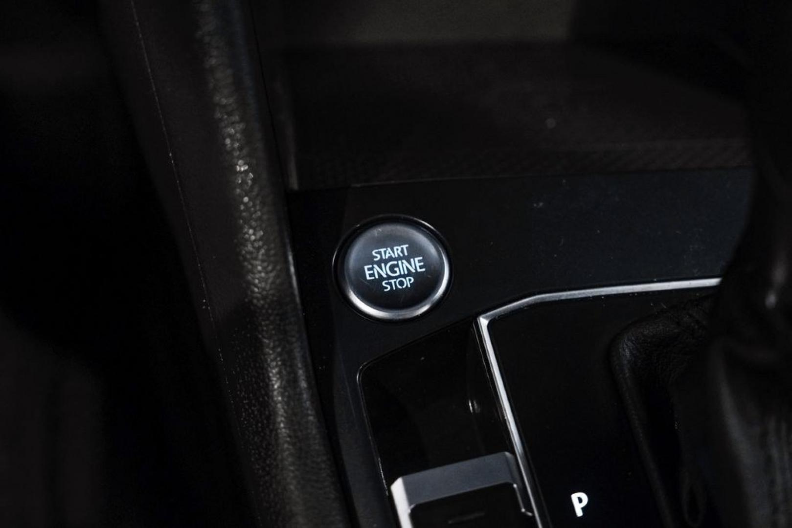 2020 Blue Metallic /Storm Gray Volkswagen Tiguan 2.0T SE (3VV3B7AX0LM) with an 2.0L TSI DOHC engine, Automatic transmission, located at 15300 Midway Rd., Addison, TX, 75001, (972) 702-0011, 32.958321, -96.838074- Photo#24