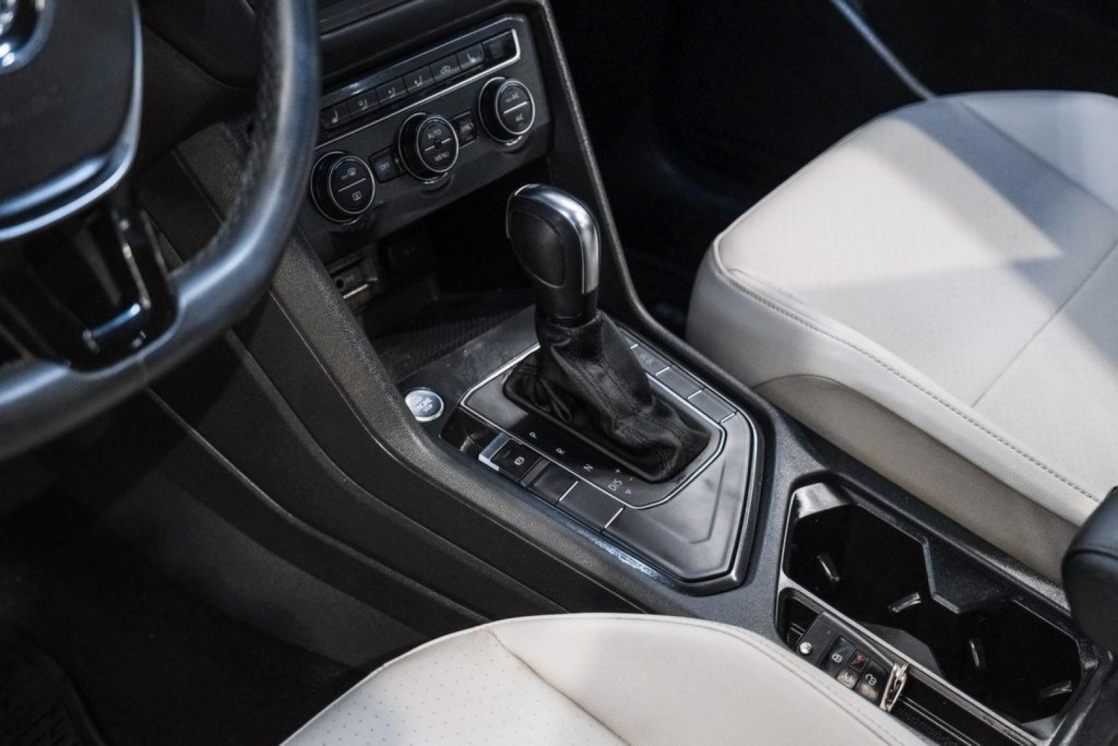 2020 Blue Metallic /Storm Gray Volkswagen Tiguan 2.0T SE (3VV3B7AX0LM) with an 2.0L TSI DOHC engine, Automatic transmission, located at 15300 Midway Rd., Addison, TX, 75001, (972) 702-0011, 32.958321, -96.838074- Photo#26