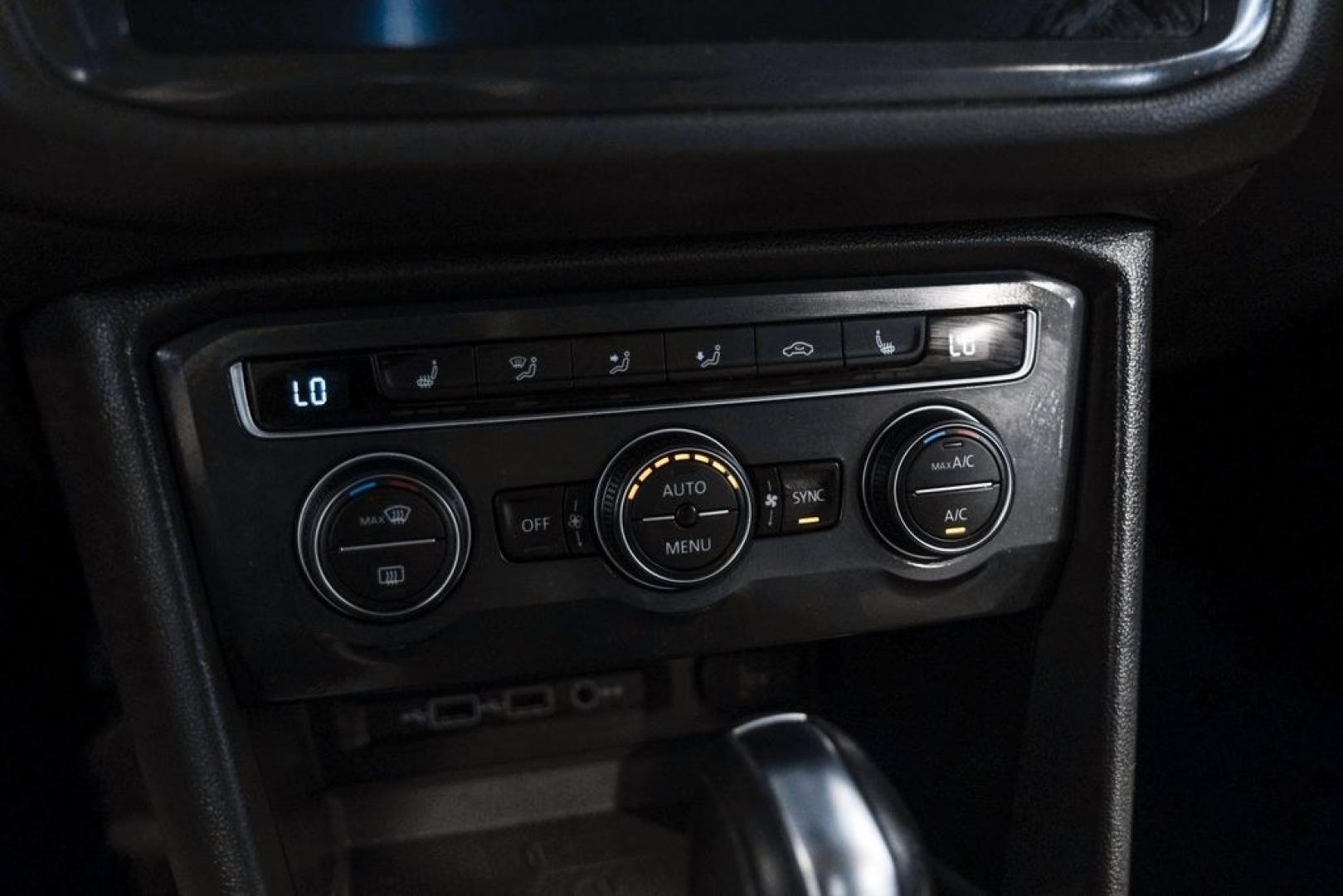2020 Blue Metallic /Storm Gray Volkswagen Tiguan 2.0T SE (3VV3B7AX0LM) with an 2.0L TSI DOHC engine, Automatic transmission, located at 15300 Midway Rd., Addison, TX, 75001, (972) 702-0011, 32.958321, -96.838074- Photo#27