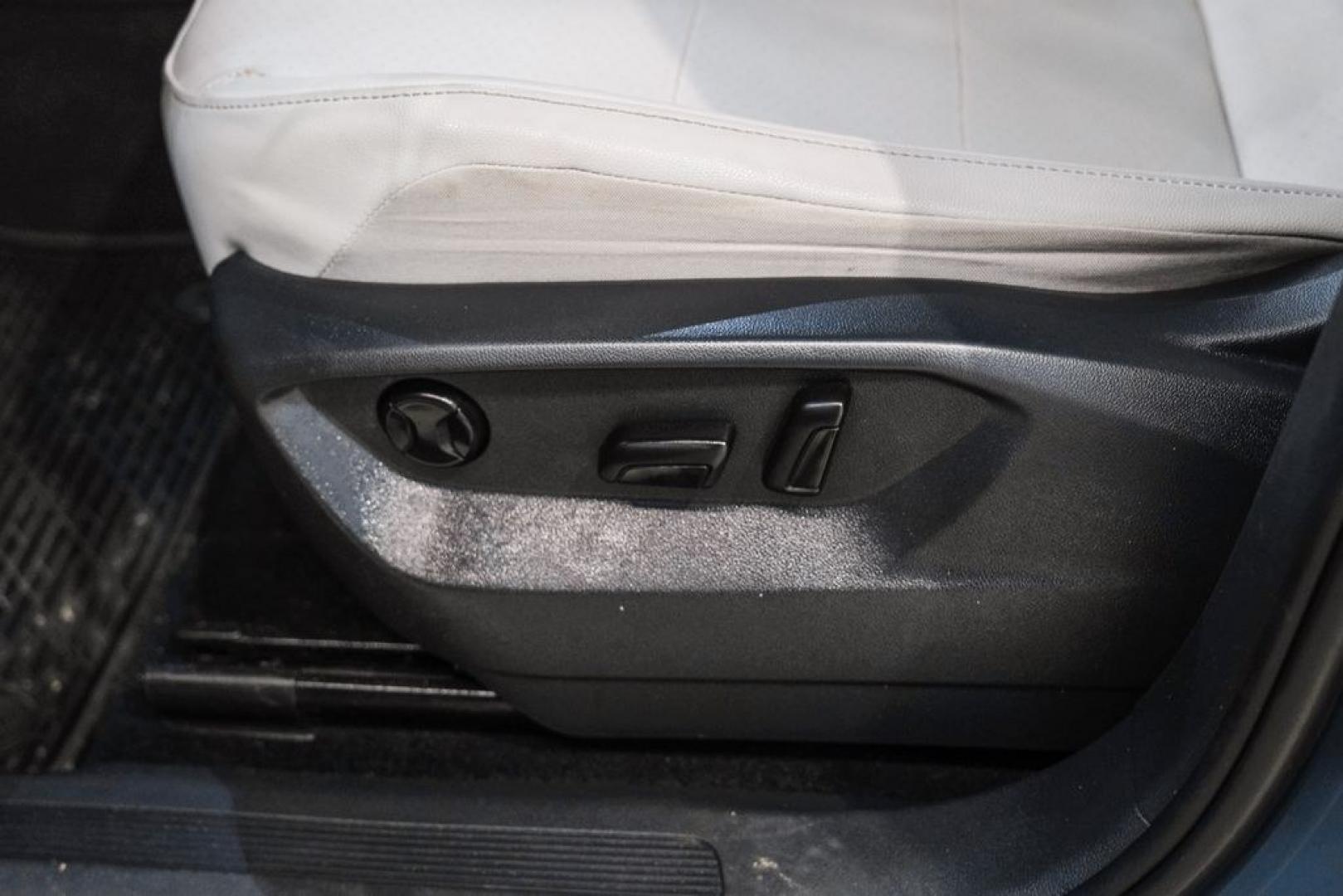 2020 Blue Metallic /Storm Gray Volkswagen Tiguan 2.0T SE (3VV3B7AX0LM) with an 2.0L TSI DOHC engine, Automatic transmission, located at 15300 Midway Rd., Addison, TX, 75001, (972) 702-0011, 32.958321, -96.838074- Photo#30