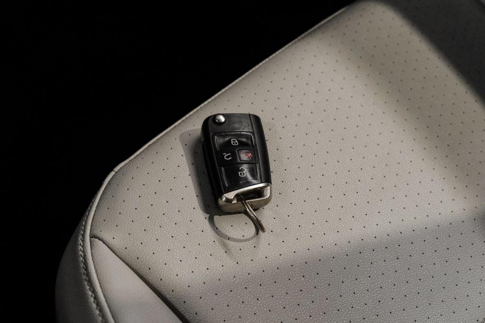 2020 Blue Metallic /Storm Gray Volkswagen Tiguan 2.0T SE (3VV3B7AX0LM) with an 2.0L TSI DOHC engine, Automatic transmission, located at 15300 Midway Rd., Addison, TX, 75001, (972) 702-0011, 32.958321, -96.838074- Photo#56
