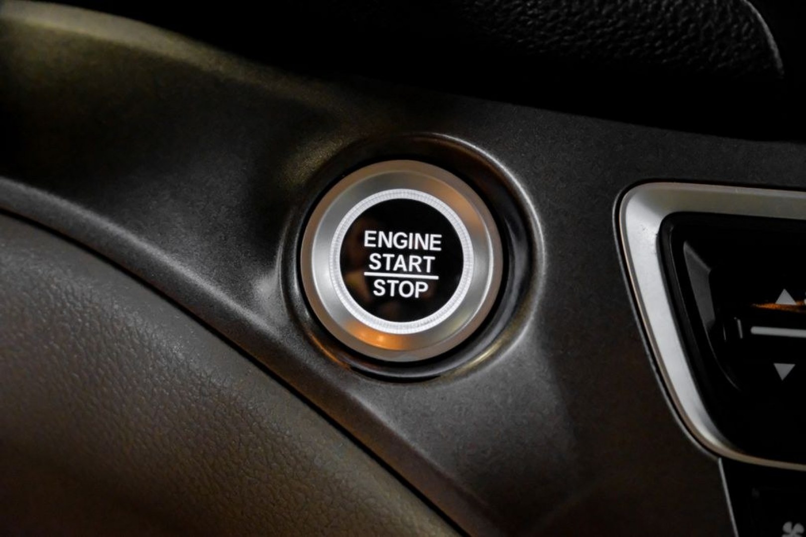 2020 Lunar Silver Metallic /Black Honda Pilot LX (5FNYF5H13LB) with an 3.5L V6 24V SOHC i-VTEC engine, Automatic transmission, located at 15300 Midway Rd., Addison, TX, 75001, (972) 702-0011, 32.958321, -96.838074- Photo#22