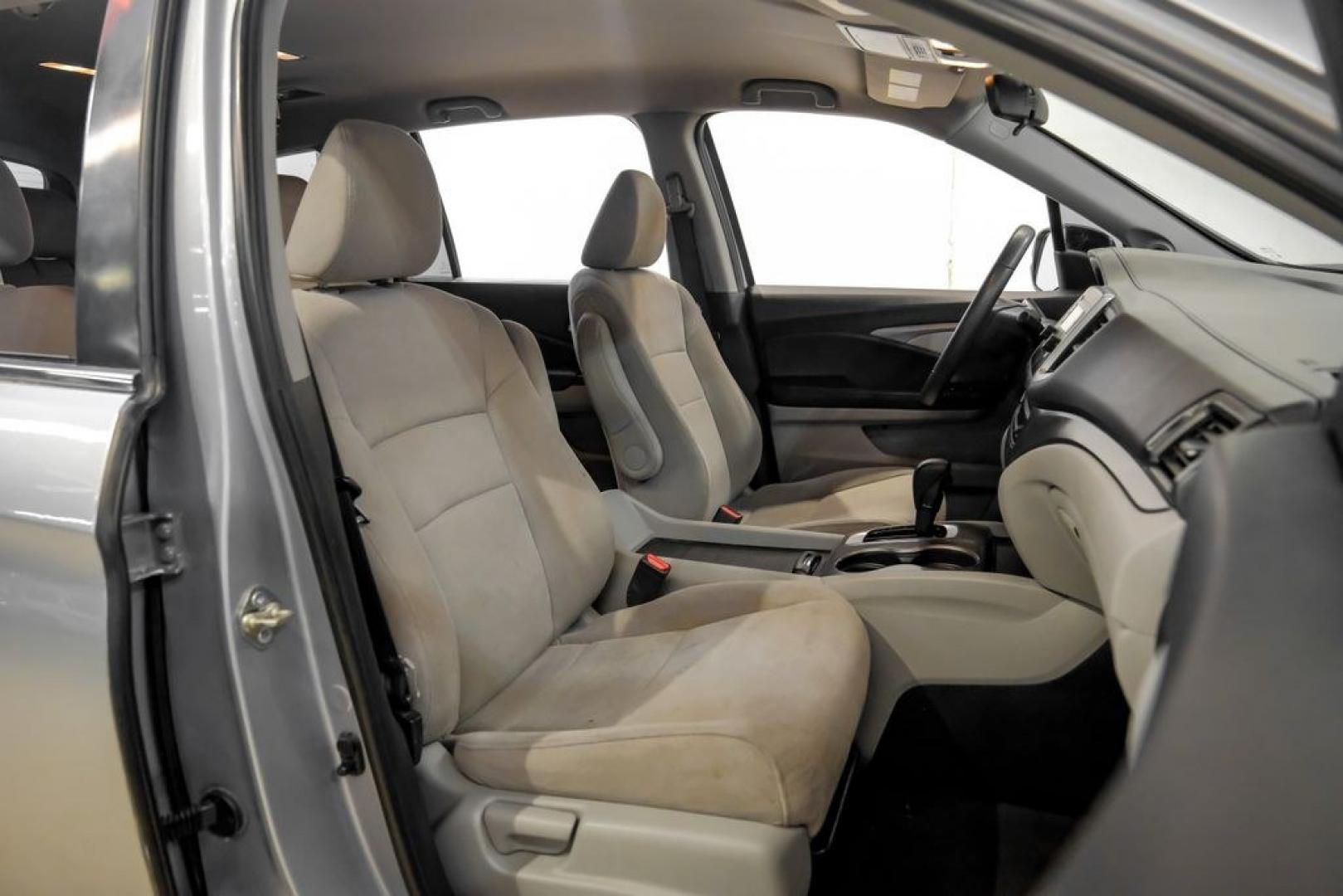 2020 Lunar Silver Metallic /Black Honda Pilot LX (5FNYF5H13LB) with an 3.5L V6 24V SOHC i-VTEC engine, Automatic transmission, located at 15300 Midway Rd., Addison, TX, 75001, (972) 702-0011, 32.958321, -96.838074- Photo#37