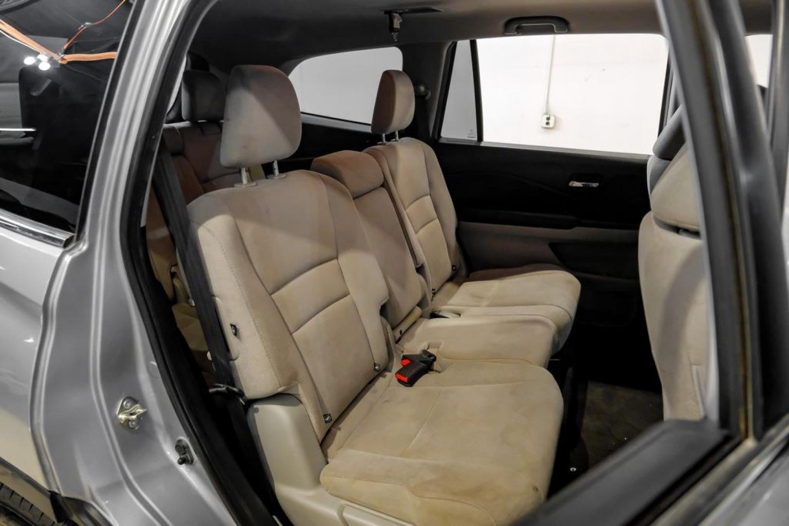 2020 Lunar Silver Metallic /Black Honda Pilot LX (5FNYF5H13LB) with an 3.5L V6 24V SOHC i-VTEC engine, Automatic transmission, located at 15300 Midway Rd., Addison, TX, 75001, (972) 702-0011, 32.958321, -96.838074- Photo#38