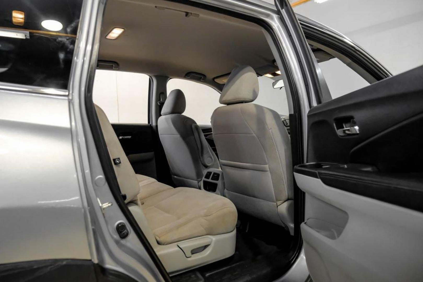 2020 Lunar Silver Metallic /Black Honda Pilot LX (5FNYF5H13LB) with an 3.5L V6 24V SOHC i-VTEC engine, Automatic transmission, located at 15300 Midway Rd., Addison, TX, 75001, (972) 702-0011, 32.958321, -96.838074- Photo#39