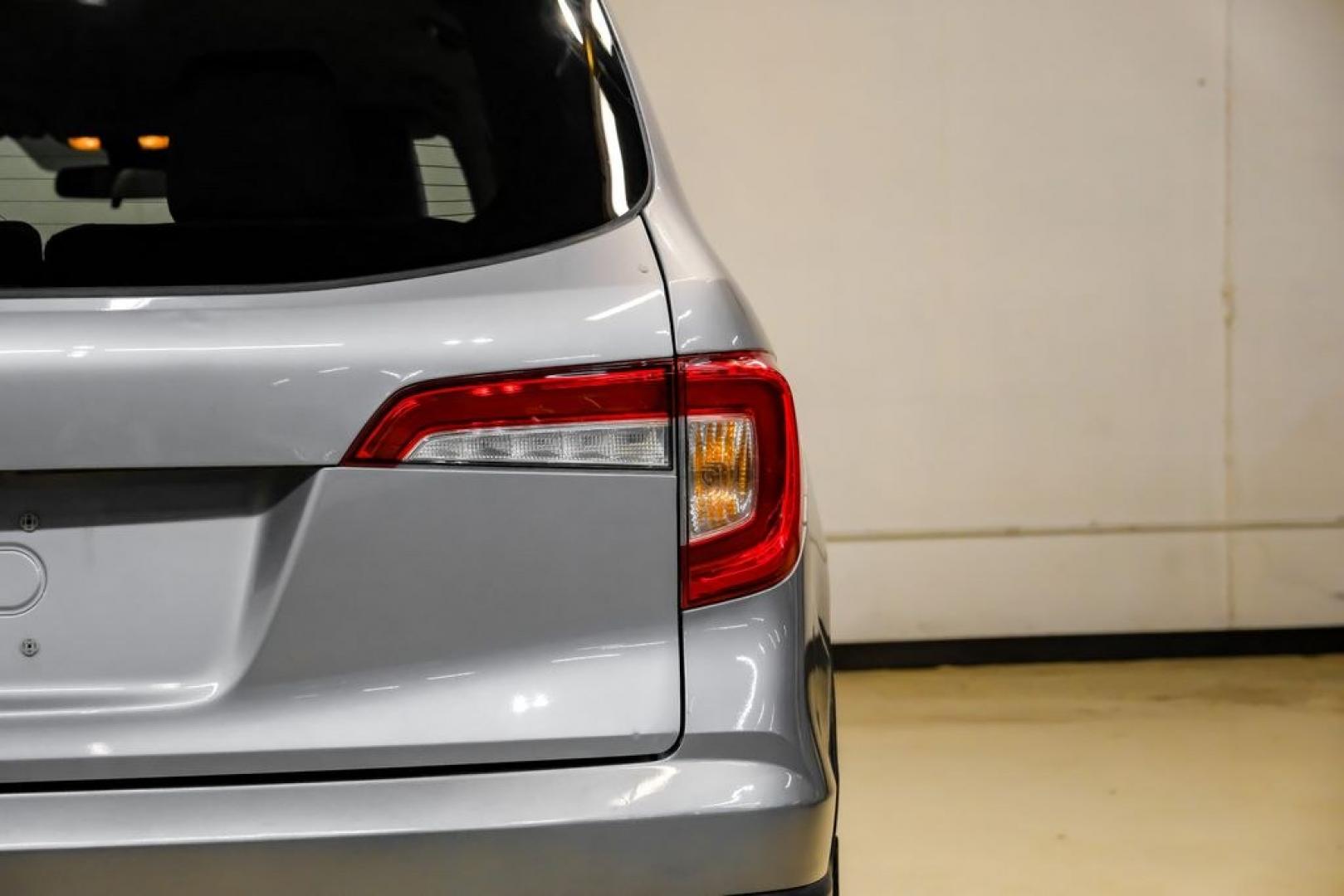 2020 Lunar Silver Metallic /Black Honda Pilot LX (5FNYF5H13LB) with an 3.5L V6 24V SOHC i-VTEC engine, Automatic transmission, located at 15300 Midway Rd., Addison, TX, 75001, (972) 702-0011, 32.958321, -96.838074- Photo#51