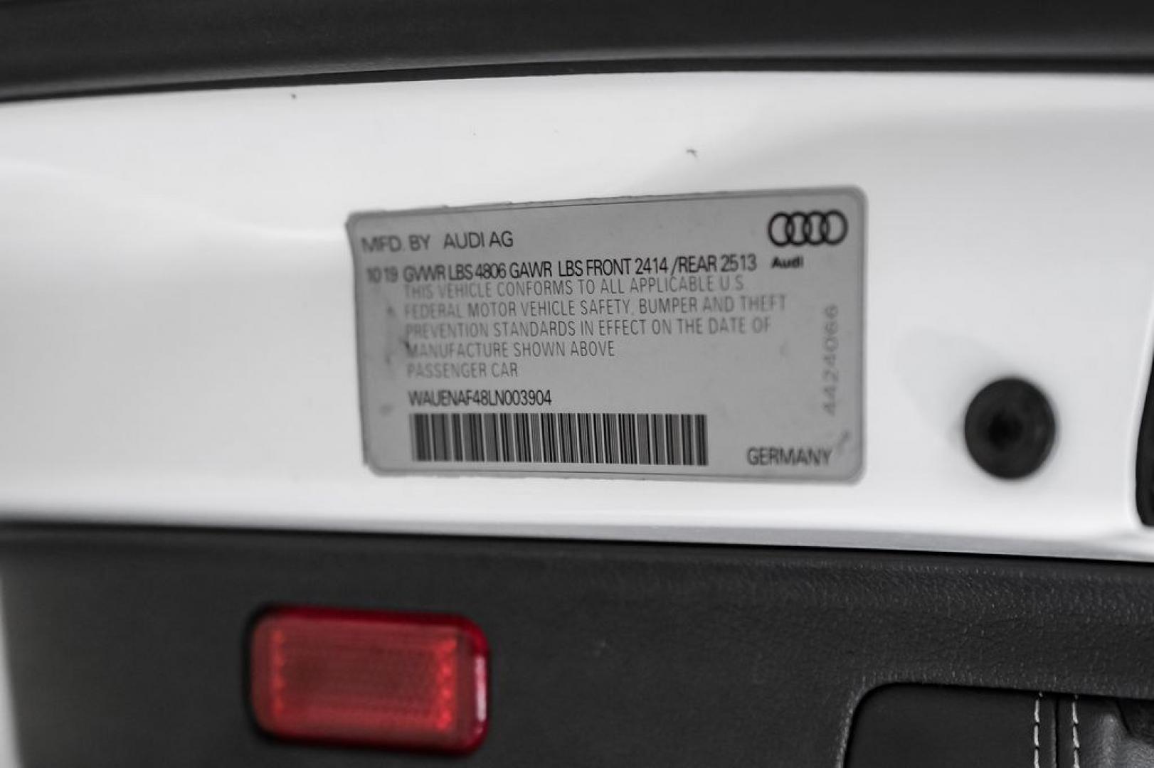 2020 Ibis White /Black Audi A4 45 Premium Plus (WAUENAF48LN) with an 2.0L I4 TFSI DOHC engine, Automatic transmission, located at 15300 Midway Rd., Addison, TX, 75001, (972) 702-0011, 32.958321, -96.838074- Photo#58