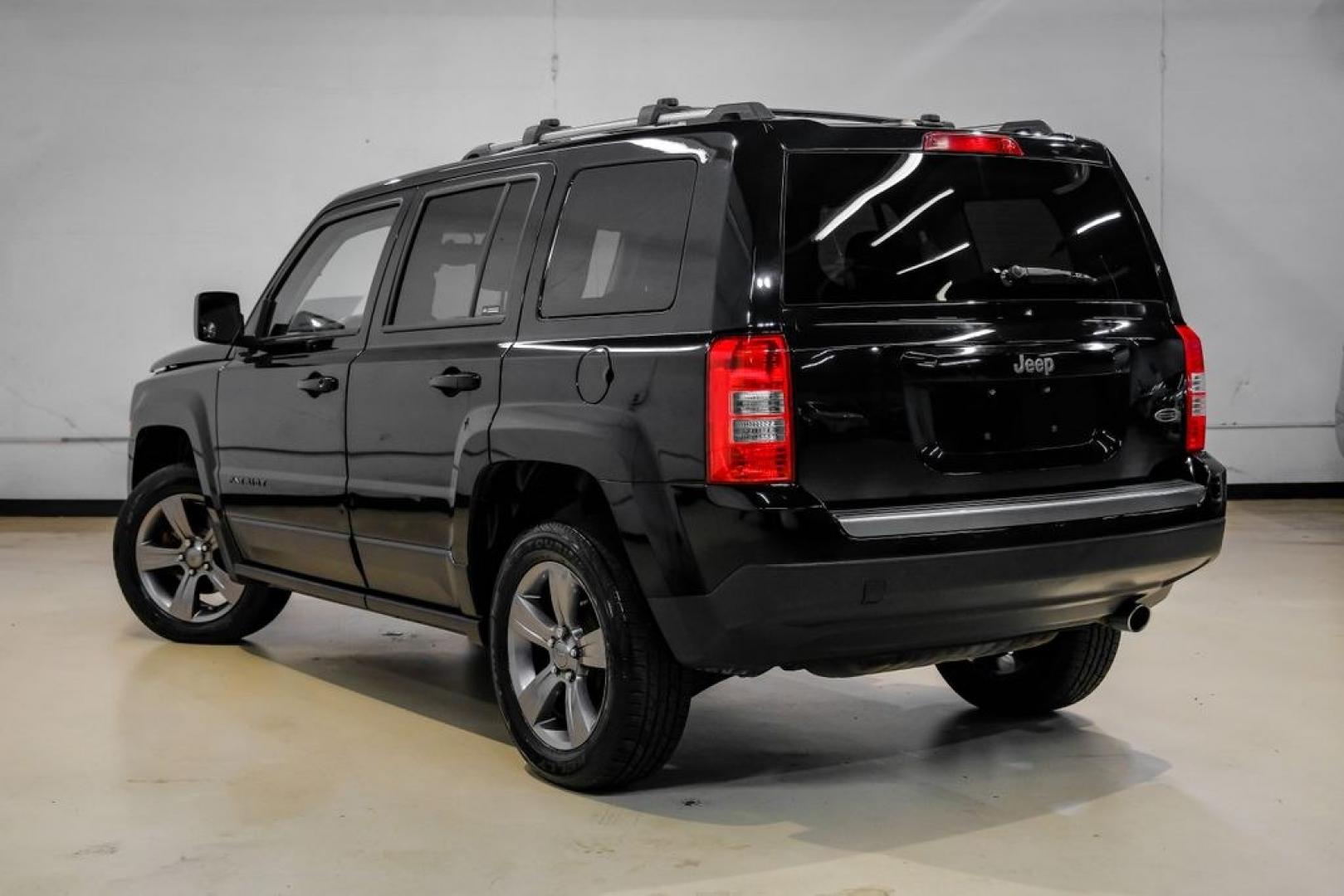 2017 Black Clearcoat /Gray Jeep Patriot Sport (1C4NJPBAXHD) with an 2.0L I4 DOHC 16V Dual VVT engine, CVT transmission, located at 15300 Midway Rd., Addison, TX, 75001, (972) 702-0011, 32.958321, -96.838074- Photo#13