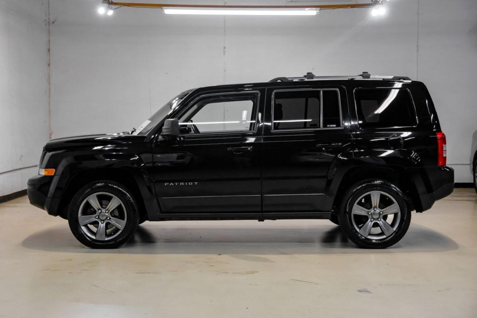 2017 Black Clearcoat /Gray Jeep Patriot Sport (1C4NJPBAXHD) with an 2.0L I4 DOHC 16V Dual VVT engine, CVT transmission, located at 15300 Midway Rd., Addison, TX, 75001, (972) 702-0011, 32.958321, -96.838074- Photo#14