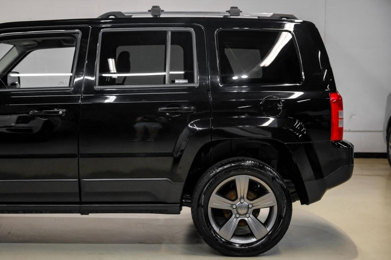 2017 Black Clearcoat /Gray Jeep Patriot Sport (1C4NJPBAXHD) with an 2.0L I4 DOHC 16V Dual VVT engine, CVT transmission, located at 15300 Midway Rd., Addison, TX, 75001, (972) 702-0011, 32.958321, -96.838074- Photo#16