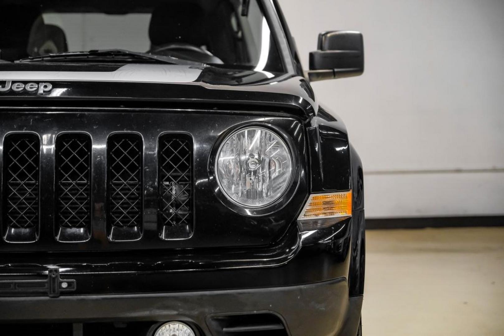 2017 Black Clearcoat /Gray Jeep Patriot Sport (1C4NJPBAXHD) with an 2.0L I4 DOHC 16V Dual VVT engine, CVT transmission, located at 15300 Midway Rd., Addison, TX, 75001, (972) 702-0011, 32.958321, -96.838074- Photo#47