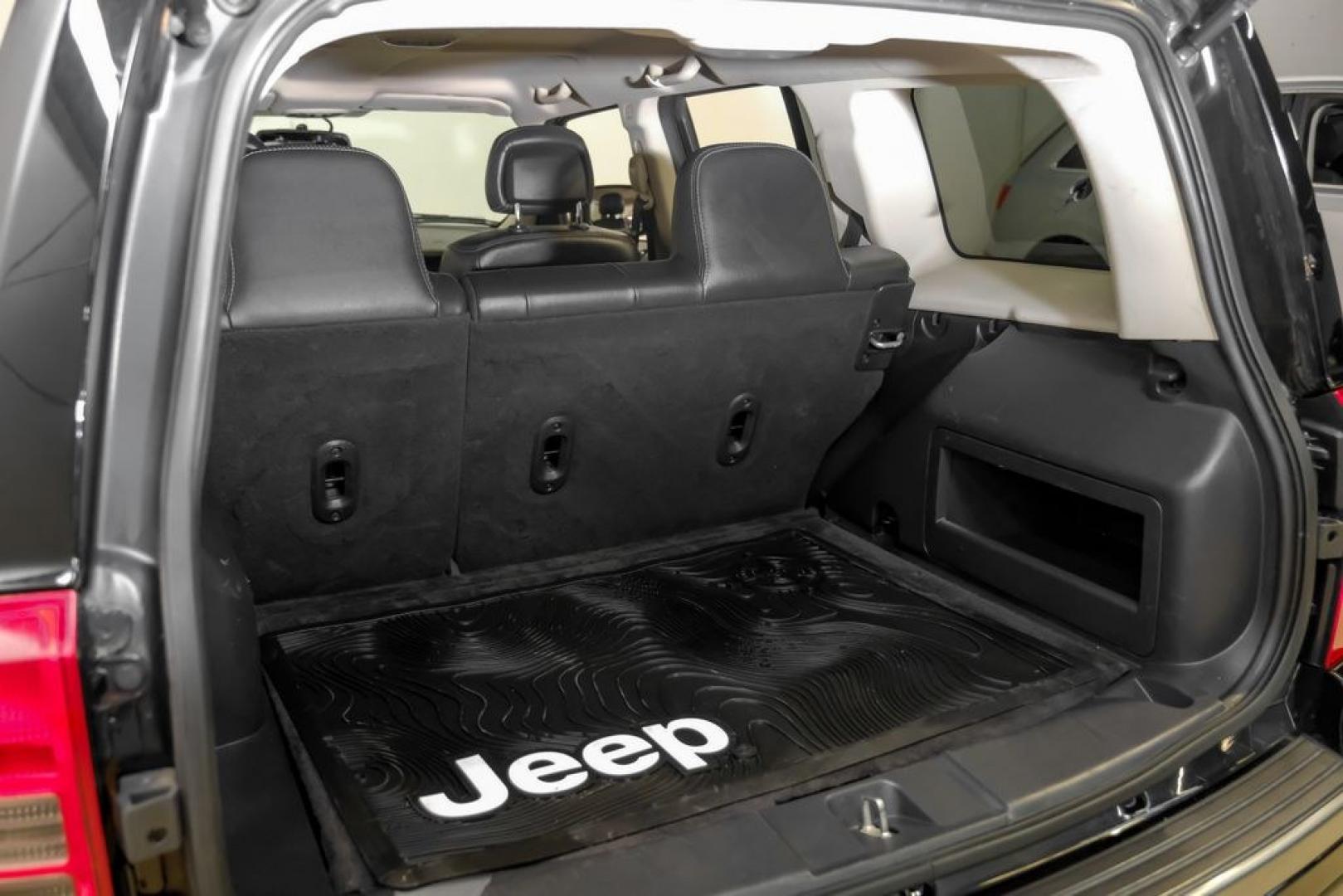 2017 Black Clearcoat /Gray Jeep Patriot Sport (1C4NJPBAXHD) with an 2.0L I4 DOHC 16V Dual VVT engine, CVT transmission, located at 15300 Midway Rd., Addison, TX, 75001, (972) 702-0011, 32.958321, -96.838074- Photo#52