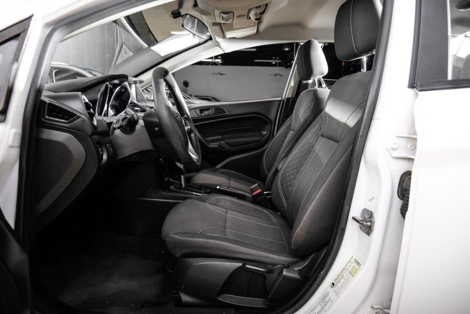 2019 Oxford White /Black Ford Fiesta SE (3FADP4BJ6KM) with an 1.6L I4 Ti-VCT engine, Automatic transmission, located at 15300 Midway Rd., Addison, TX, 75001, (972) 702-0011, 32.958321, -96.838074- Photo#3