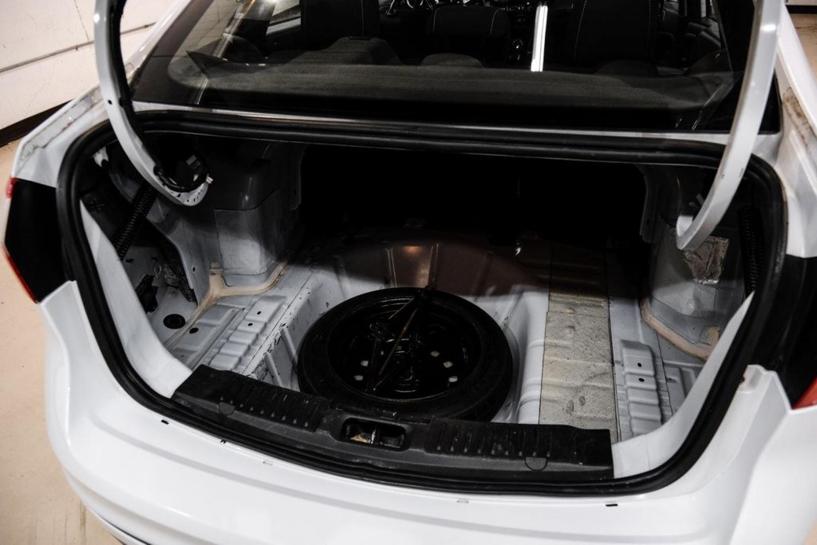 2019 Oxford White /Black Ford Fiesta SE (3FADP4BJ6KM) with an 1.6L I4 Ti-VCT engine, Automatic transmission, located at 15300 Midway Rd., Addison, TX, 75001, (972) 702-0011, 32.958321, -96.838074- Photo#55
