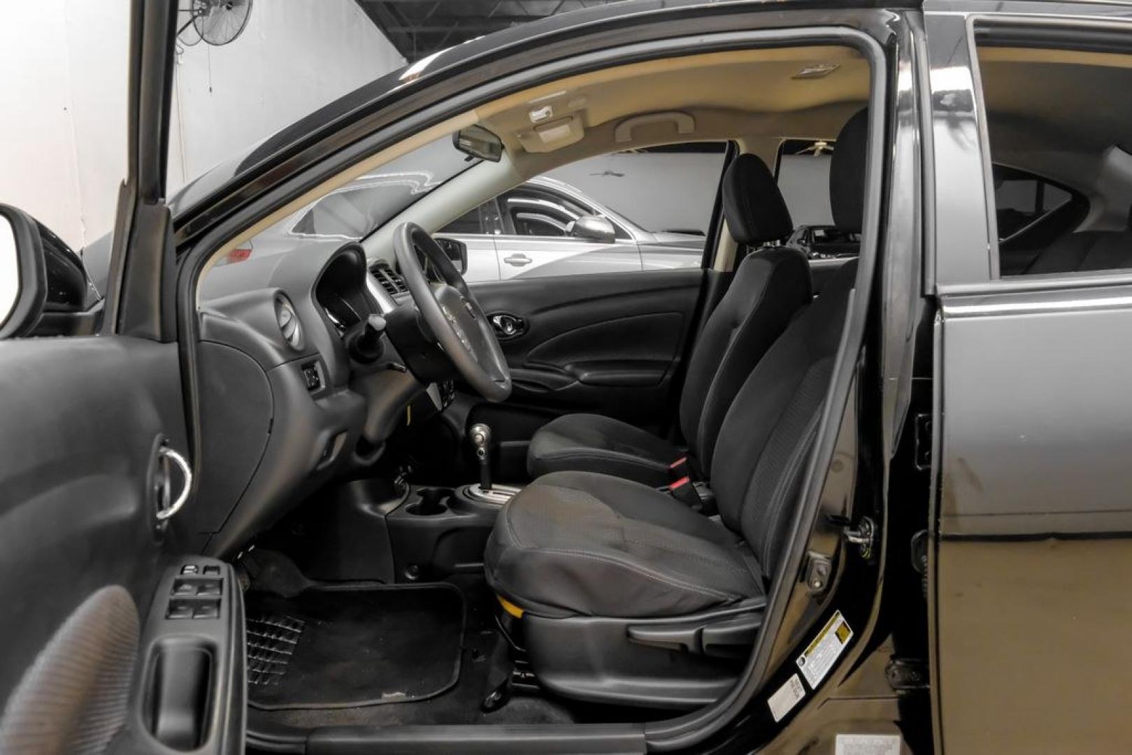2019 Super Black /Charcoal Nissan Versa 1.6 SV (3N1CN7AP0KL) with an 1.6L 4-Cylinder DOHC 16V engine, CVT transmission, located at 15300 Midway Rd., Addison, TX, 75001, (972) 702-0011, 32.958321, -96.838074- Photo#3