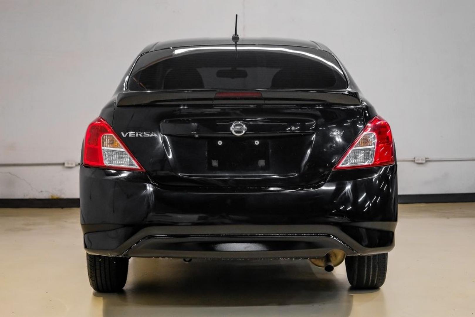 2019 Super Black /Charcoal Nissan Versa 1.6 SV (3N1CN7AP0KL) with an 1.6L 4-Cylinder DOHC 16V engine, CVT transmission, located at 15300 Midway Rd., Addison, TX, 75001, (972) 702-0011, 32.958321, -96.838074- Photo#12
