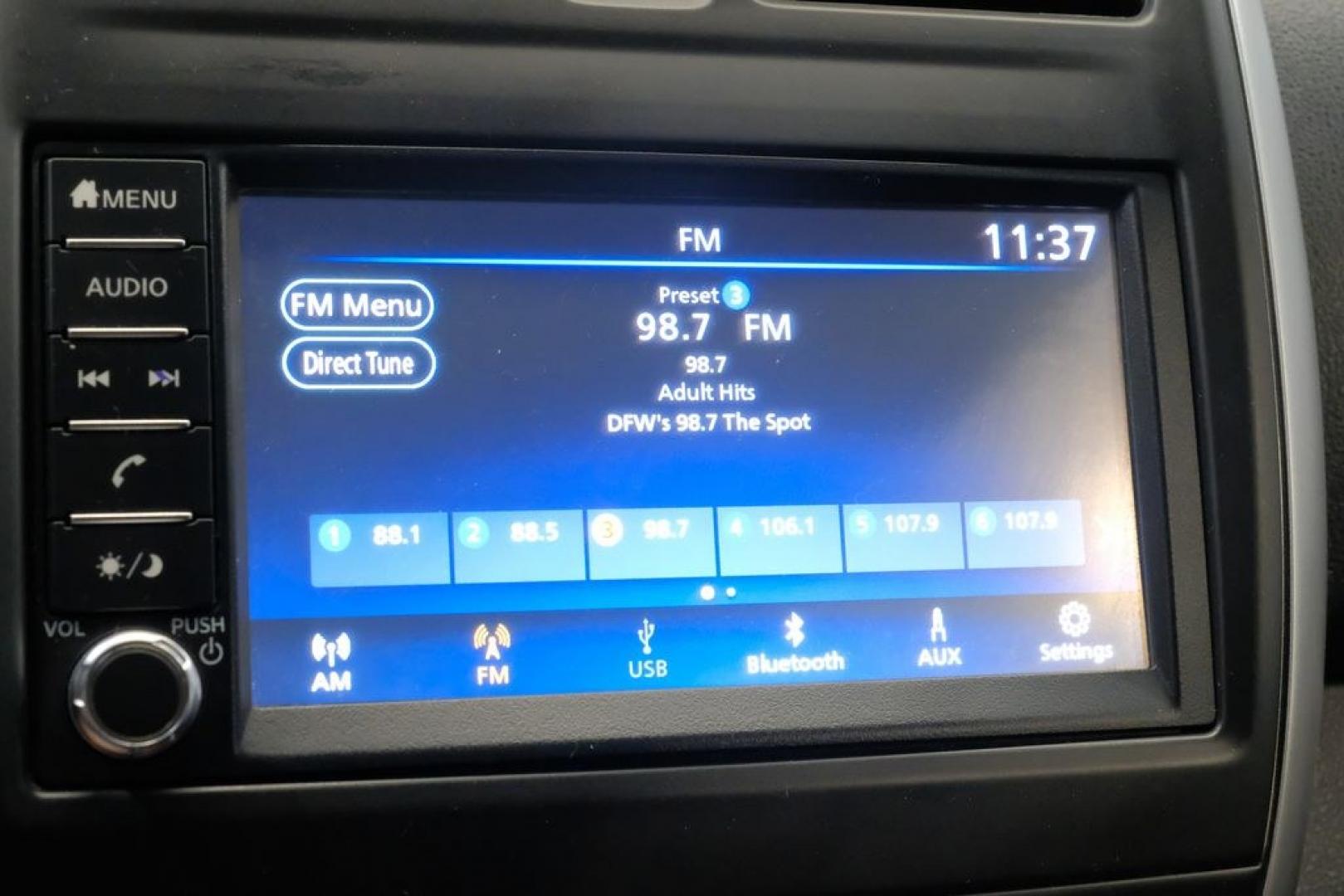 2019 Super Black /Charcoal Nissan Versa 1.6 SV (3N1CN7AP0KL) with an 1.6L 4-Cylinder DOHC 16V engine, CVT transmission, located at 15300 Midway Rd., Addison, TX, 75001, (972) 702-0011, 32.958321, -96.838074- Photo#32
