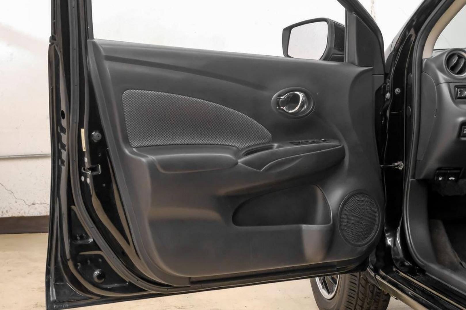 2019 Super Black /Charcoal Nissan Versa 1.6 SV (3N1CN7AP0KL) with an 1.6L 4-Cylinder DOHC 16V engine, CVT transmission, located at 15300 Midway Rd., Addison, TX, 75001, (972) 702-0011, 32.958321, -96.838074- Photo#45