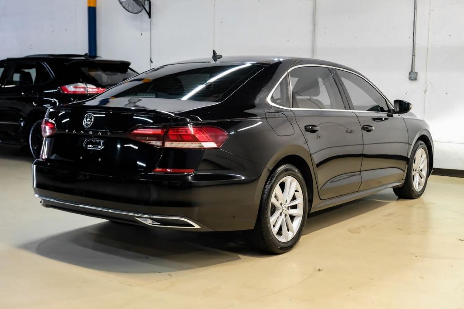2020 Deep Black Pearl /Titan Black Volkswagen Passat 2.0T SE (1VWSA7A38LC) with an 2.0L I4 TSI Turbocharged engine, Automatic transmission, located at 15300 Midway Rd., Addison, TX, 75001, (972) 702-0011, 32.958321, -96.838074- Photo#7