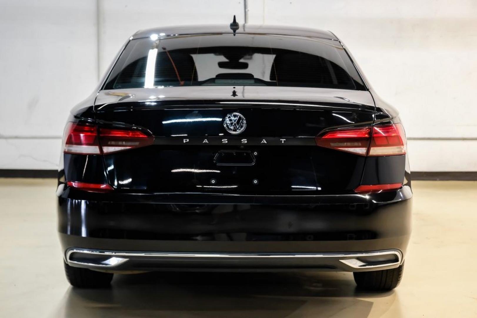 2020 Deep Black Pearl /Titan Black Volkswagen Passat 2.0T SE (1VWSA7A38LC) with an 2.0L I4 TSI Turbocharged engine, Automatic transmission, located at 15300 Midway Rd., Addison, TX, 75001, (972) 702-0011, 32.958321, -96.838074- Photo#8