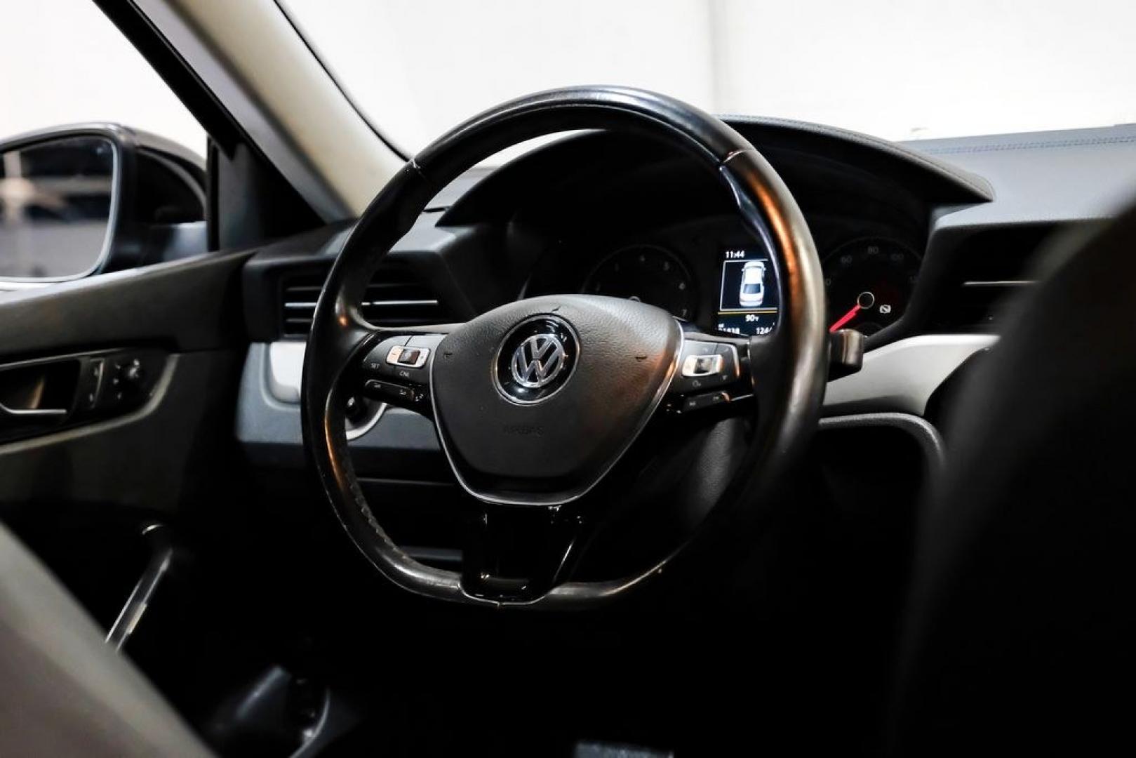 2020 Deep Black Pearl /Titan Black Volkswagen Passat 2.0T SE (1VWSA7A38LC) with an 2.0L I4 TSI Turbocharged engine, Automatic transmission, located at 15300 Midway Rd., Addison, TX, 75001, (972) 702-0011, 32.958321, -96.838074- Photo#14