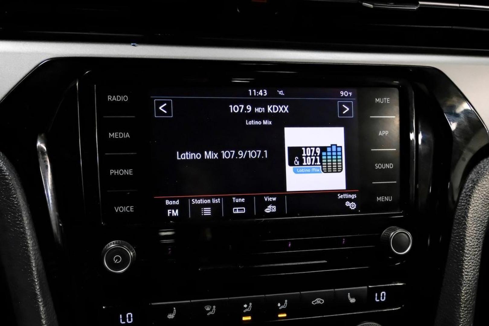 2020 Deep Black Pearl /Titan Black Volkswagen Passat 2.0T SE (1VWSA7A38LC) with an 2.0L I4 TSI Turbocharged engine, Automatic transmission, located at 15300 Midway Rd., Addison, TX, 75001, (972) 702-0011, 32.958321, -96.838074- Photo#26