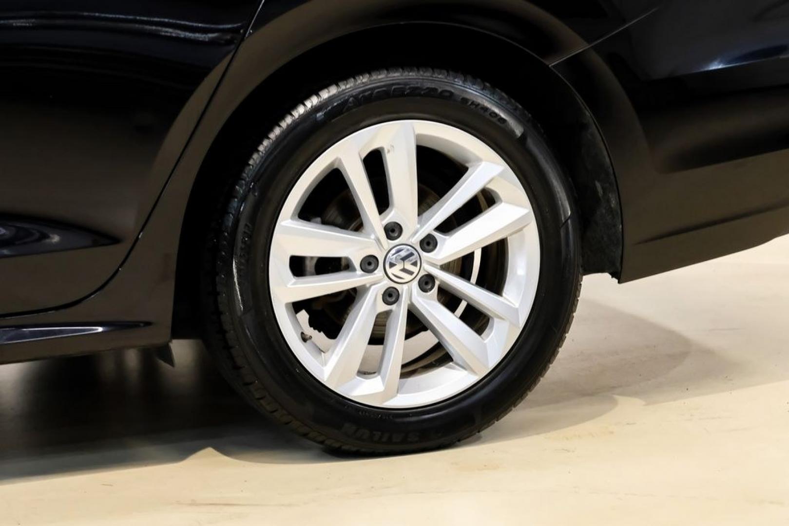 2020 Deep Black Pearl /Titan Black Volkswagen Passat 2.0T SE (1VWSA7A38LC) with an 2.0L I4 TSI Turbocharged engine, Automatic transmission, located at 15300 Midway Rd., Addison, TX, 75001, (972) 702-0011, 32.958321, -96.838074- Photo#54