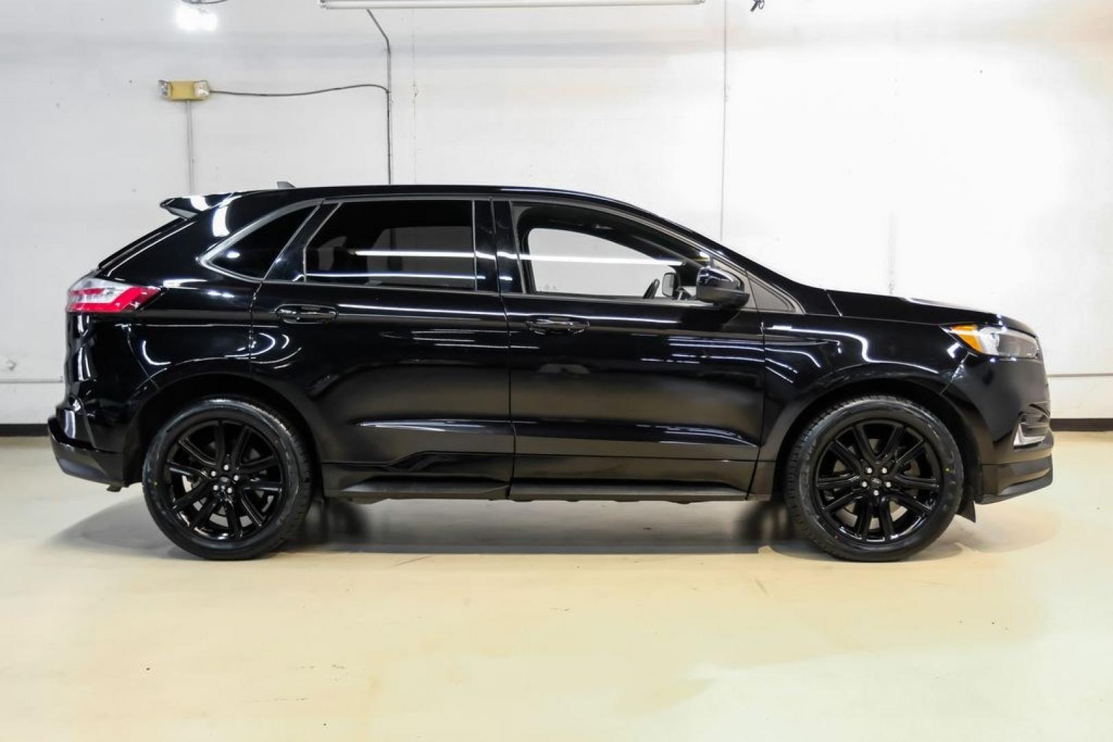 2024 Black Metallic /Ebony Ford Edge ST Line (2FMPK4J9XRB) with an EcoBoost 2.0L I4 GTDi DOHC Turbocharged VCT engine, Automatic transmission, located at 15300 Midway Rd., Addison, TX, 75001, (972) 702-0011, 32.958321, -96.838074- Photo#6