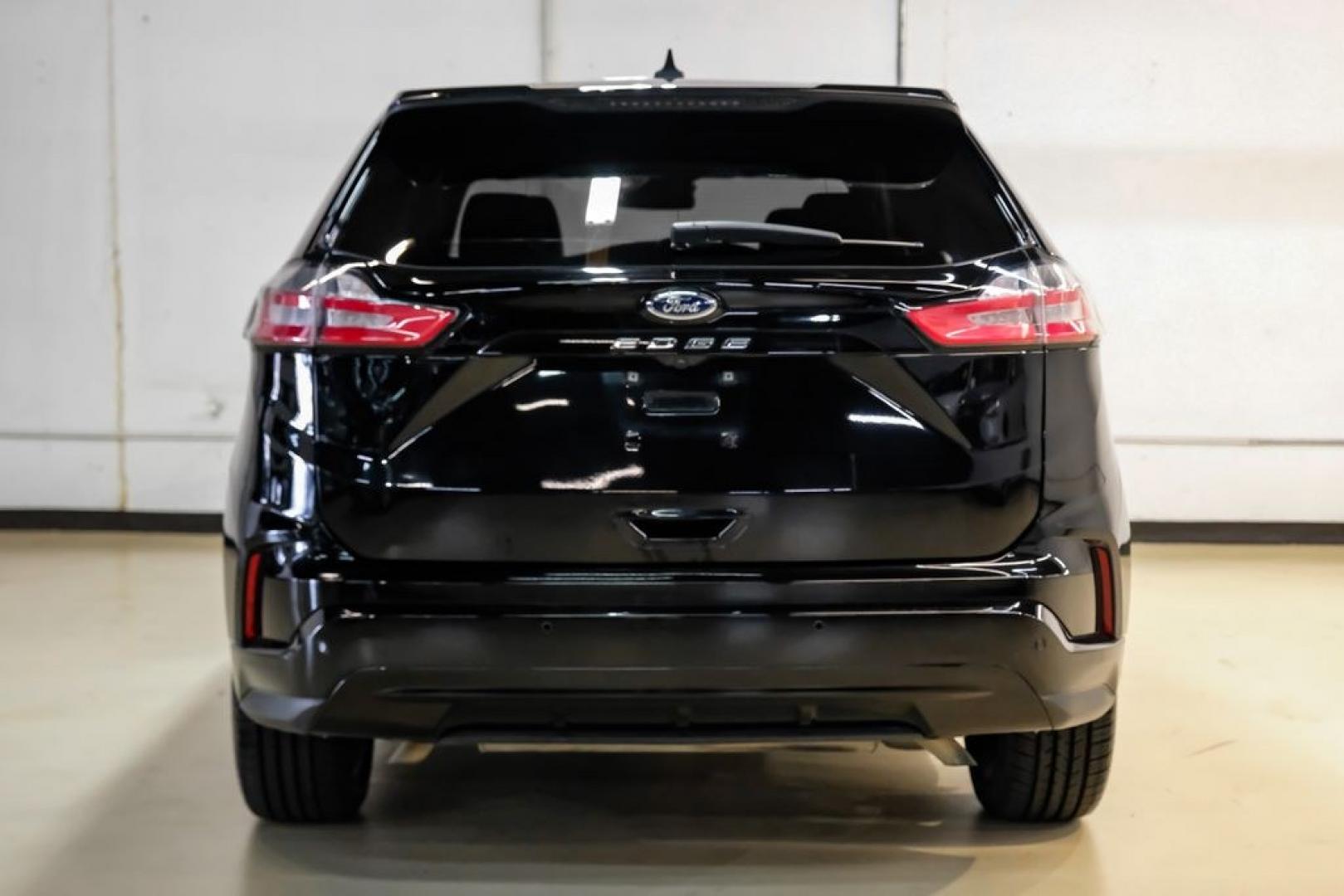 2024 Black Metallic /Ebony Ford Edge ST Line (2FMPK4J9XRB) with an EcoBoost 2.0L I4 GTDi DOHC Turbocharged VCT engine, Automatic transmission, located at 15300 Midway Rd., Addison, TX, 75001, (972) 702-0011, 32.958321, -96.838074- Photo#8