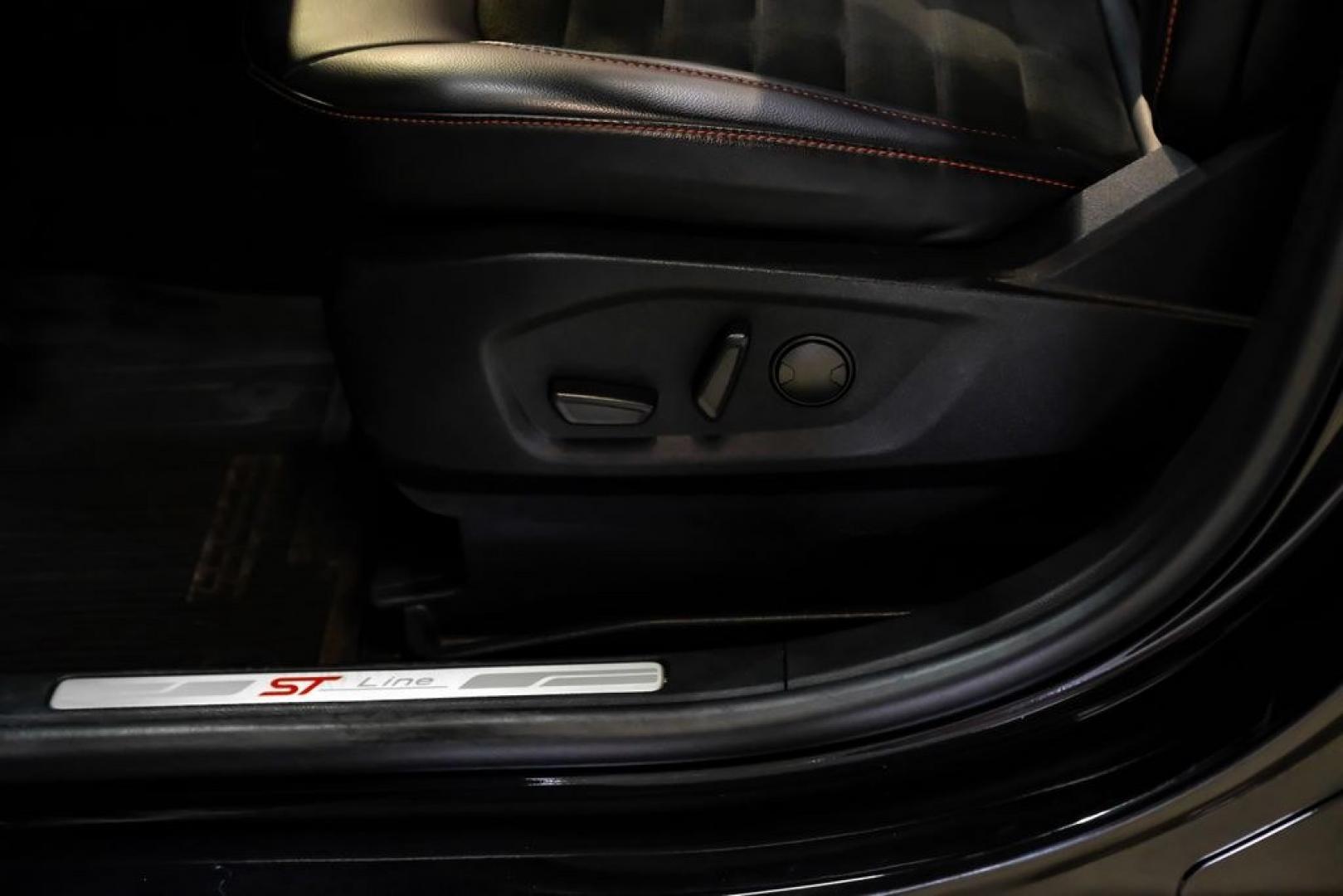 2024 Black Metallic /Ebony Ford Edge ST Line (2FMPK4J9XRB) with an EcoBoost 2.0L I4 GTDi DOHC Turbocharged VCT engine, Automatic transmission, located at 15300 Midway Rd., Addison, TX, 75001, (972) 702-0011, 32.958321, -96.838074- Photo#28