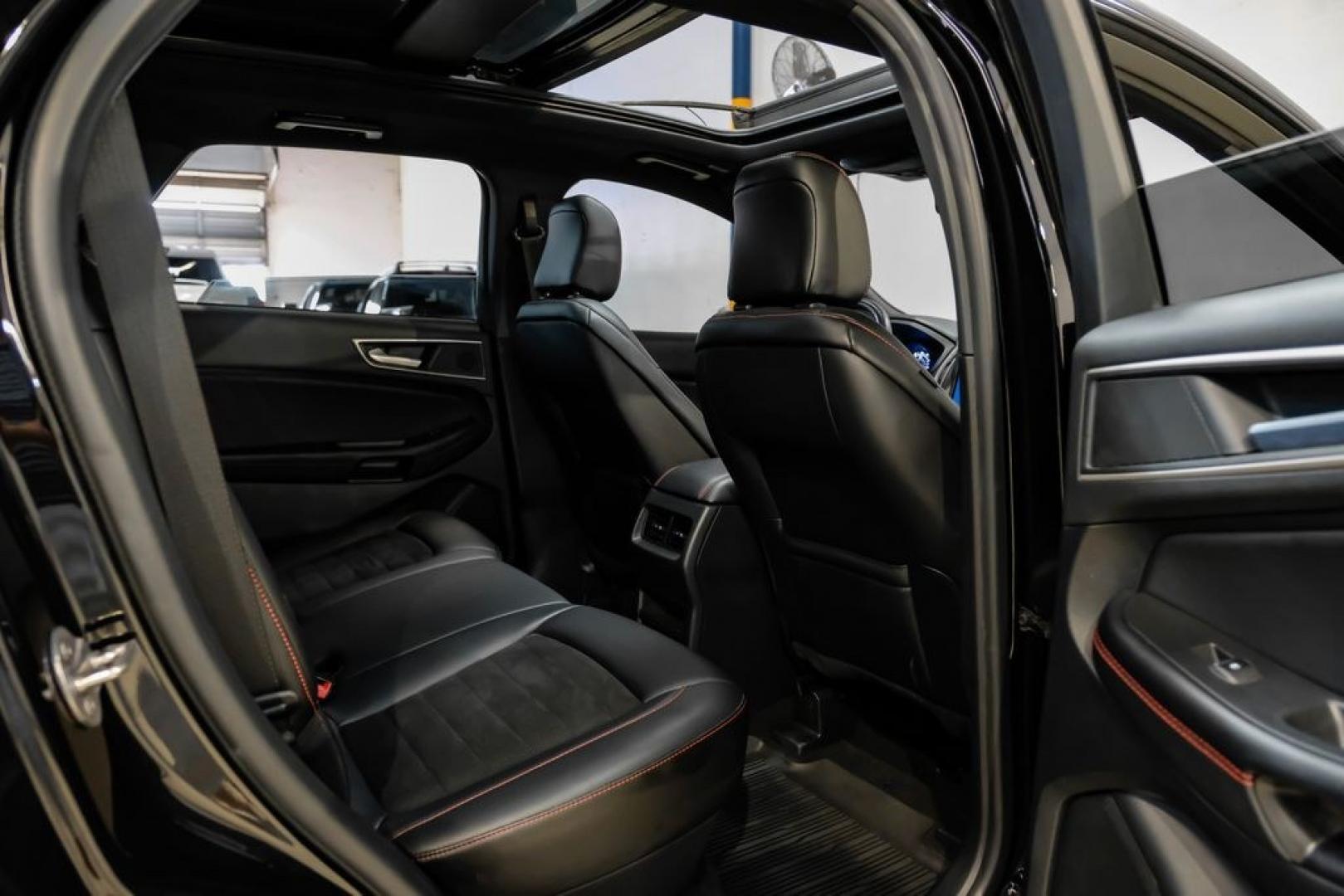 2024 Black Metallic /Ebony Ford Edge ST Line (2FMPK4J9XRB) with an EcoBoost 2.0L I4 GTDi DOHC Turbocharged VCT engine, Automatic transmission, located at 15300 Midway Rd., Addison, TX, 75001, (972) 702-0011, 32.958321, -96.838074- Photo#32