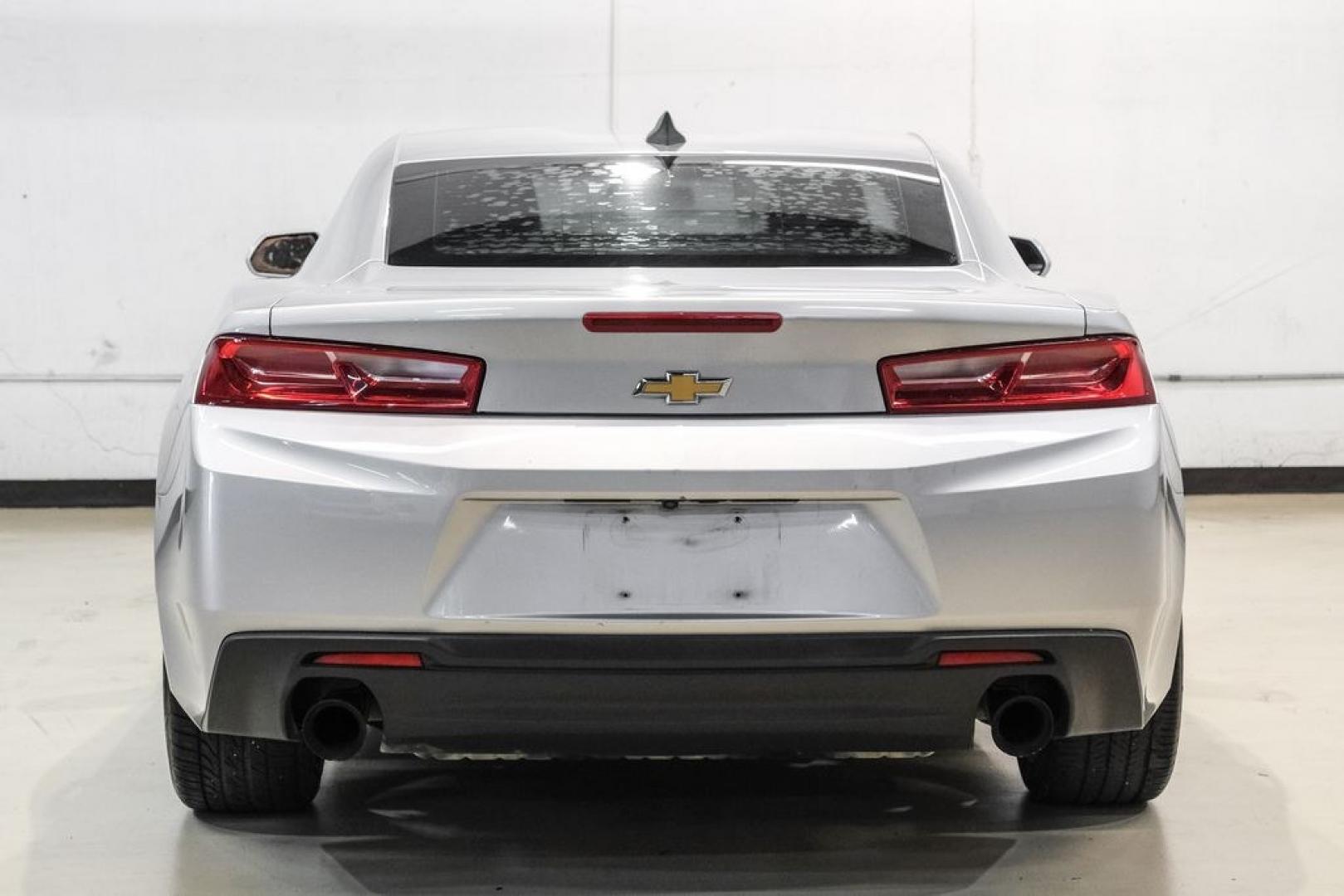 2018 Silver Ice Metallic /Jet Black Chevrolet Camaro 1LS (1G1FA1RX7J0) with an 2.0L Turbocharged engine, Manual transmission, located at 15300 Midway Rd., Addison, TX, 75001, (972) 702-0011, 32.958321, -96.838074- Photo#8